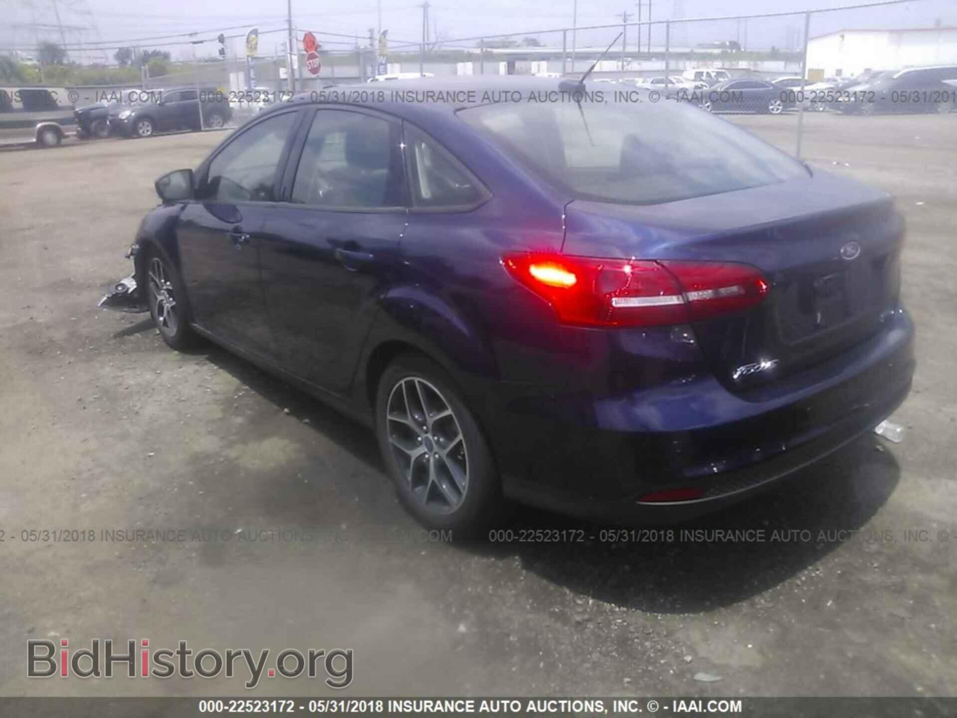 2017 Ford Focus - VIN: 1FADP3H20HL346943 - Photo 3