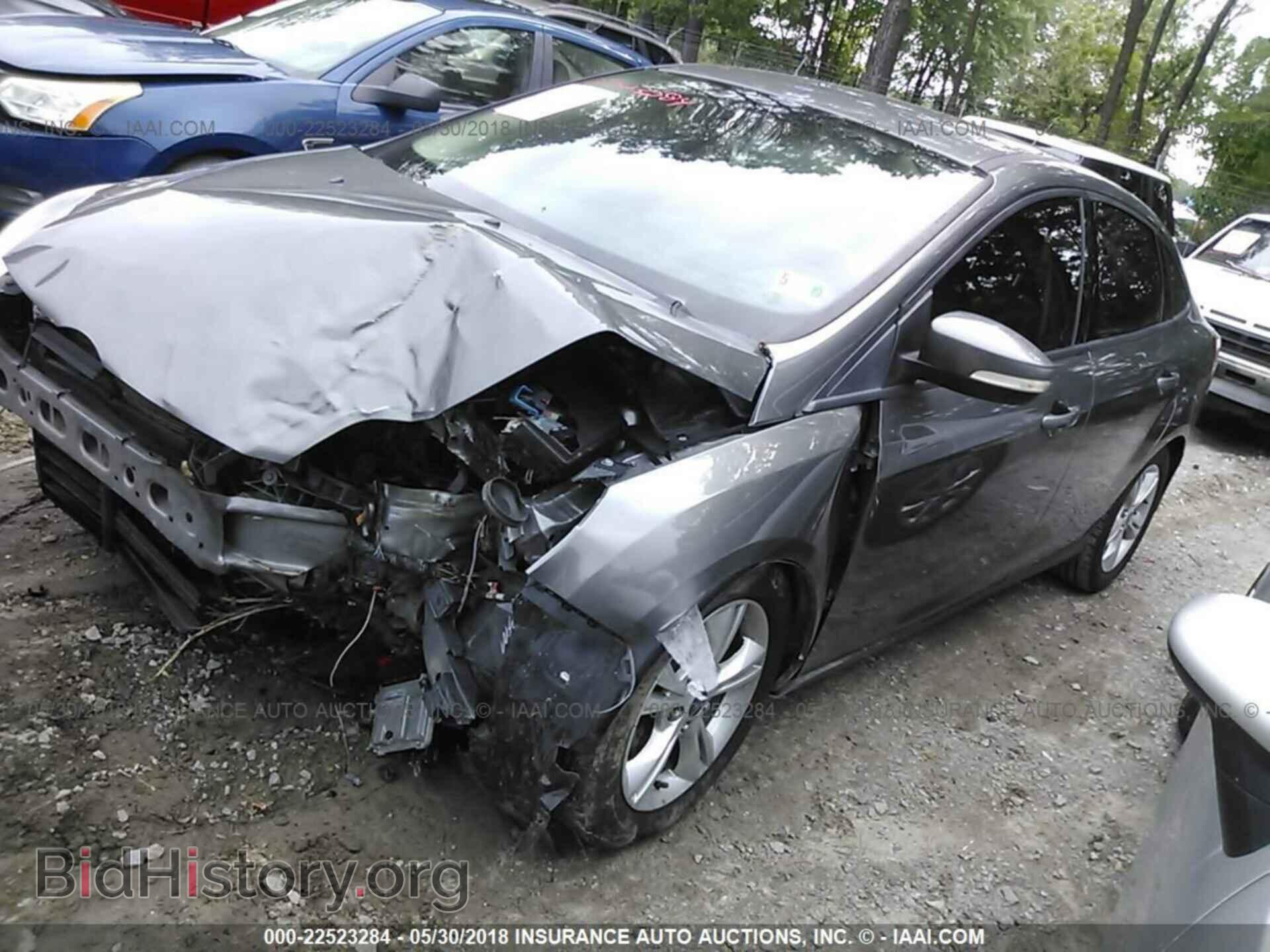 2014 Ford Focus - VIN: 1FADP3F27EL354844 - Photo 2