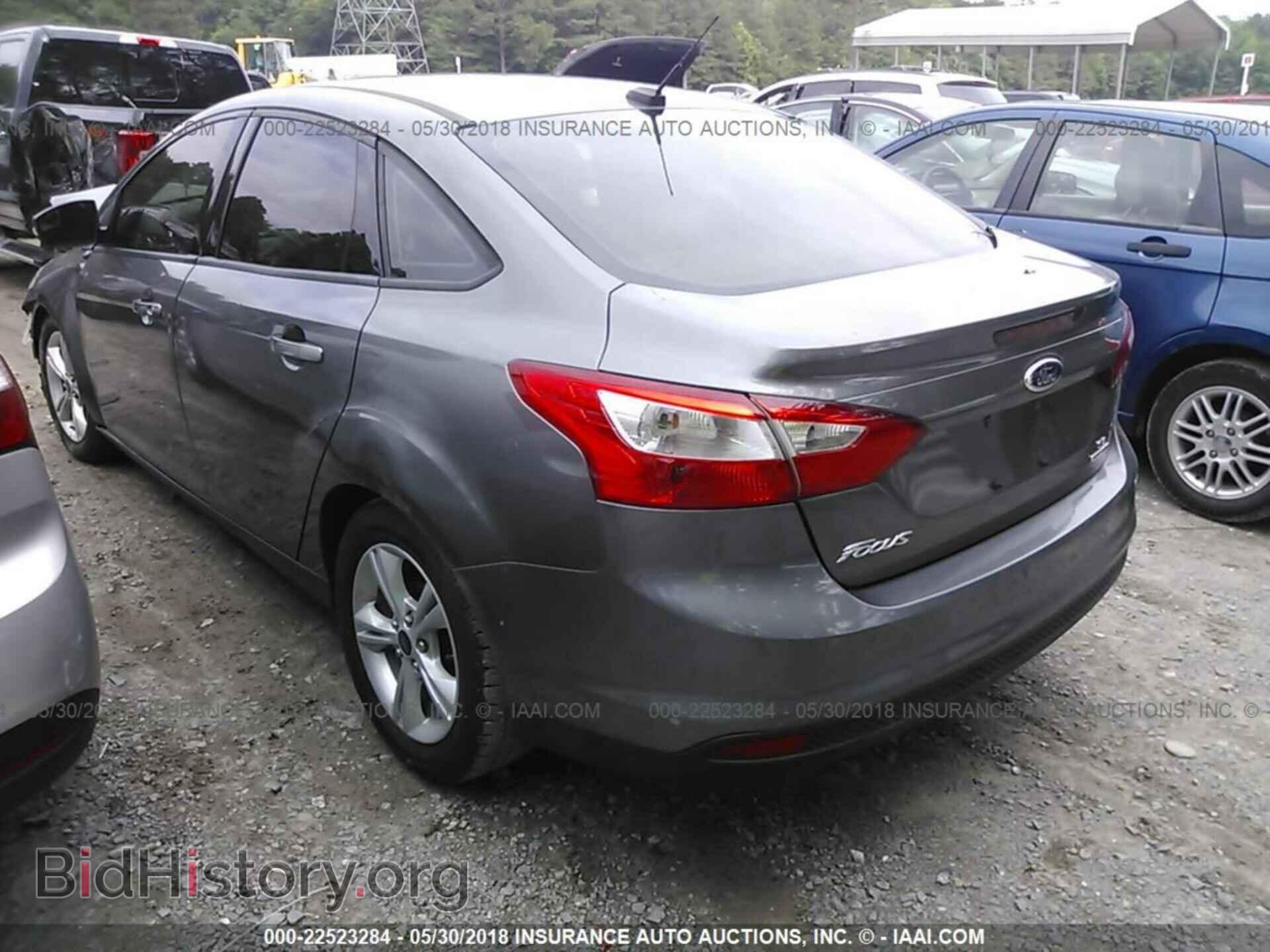 2014 Ford Focus - VIN: 1FADP3F27EL354844 - Photo 3
