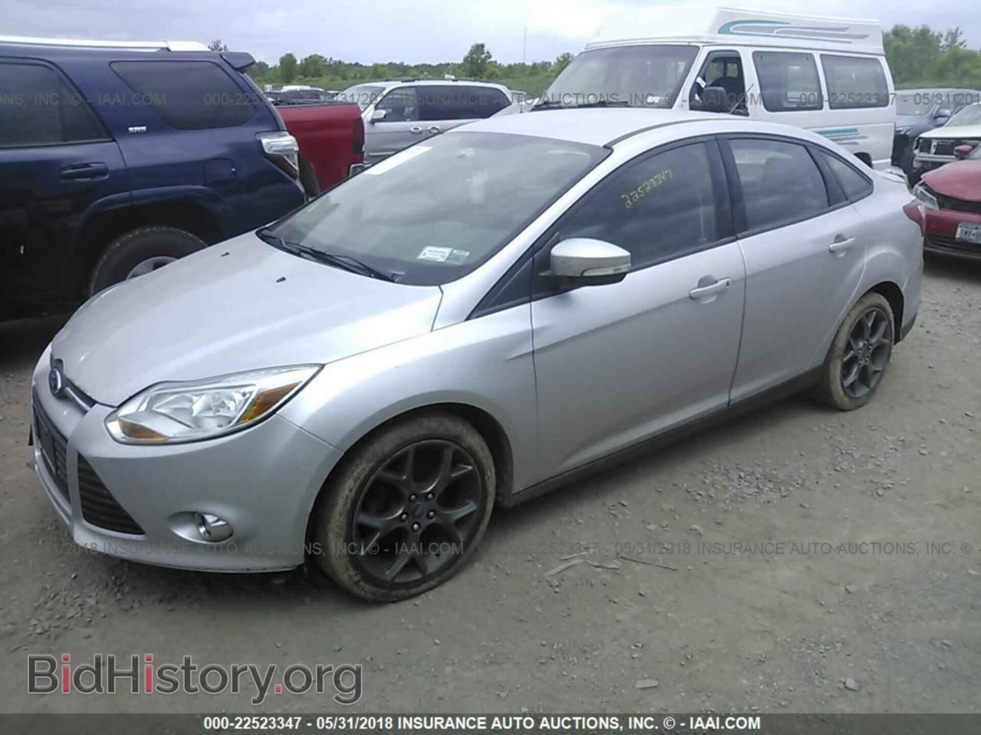 2013 Ford Focus - VIN: 1FADP3F29DL266280 - Фото 2
