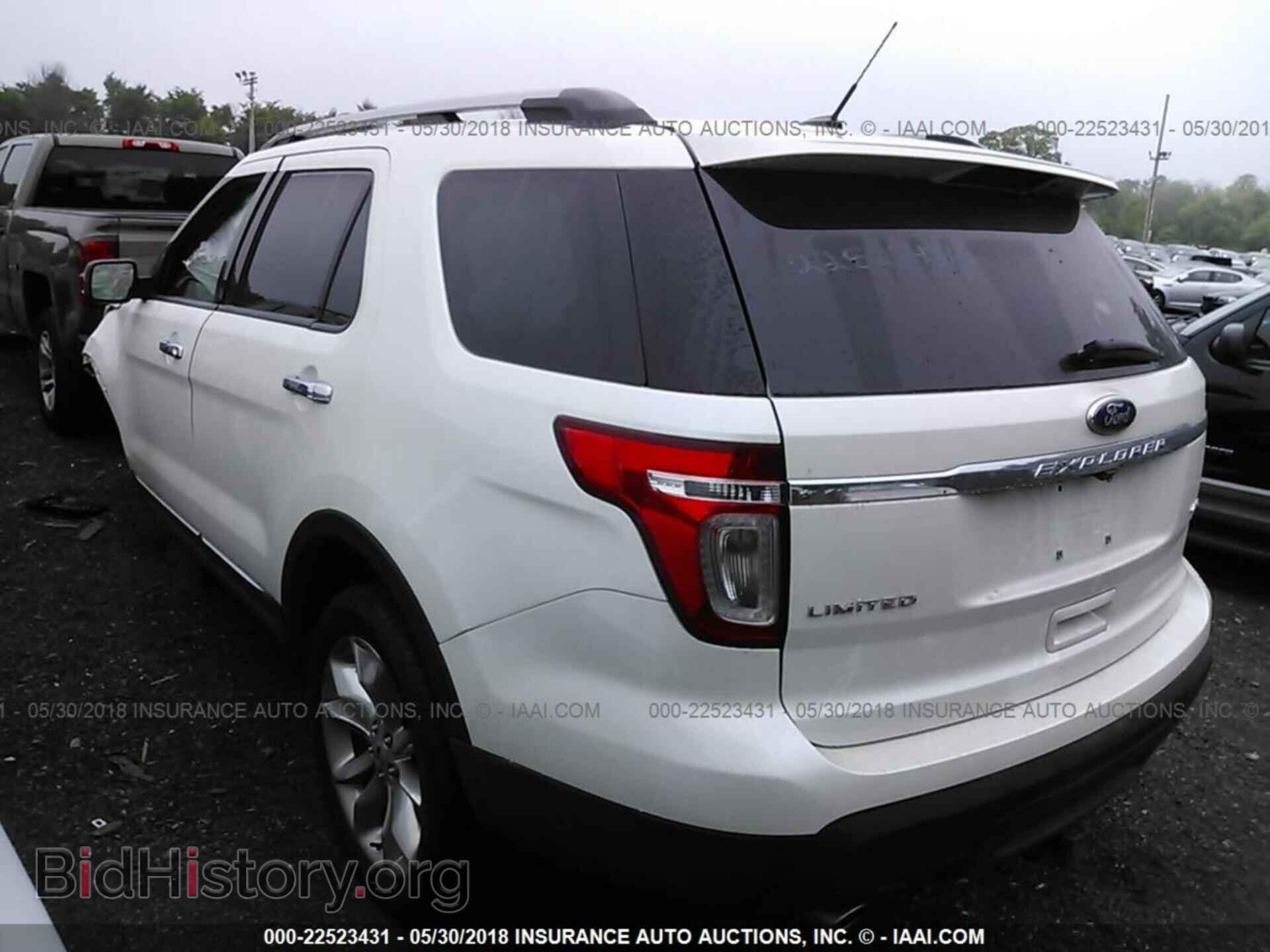 2014 Ford Explorer - VIN: 1FM5K8F85EGA00694 - Photo 3
