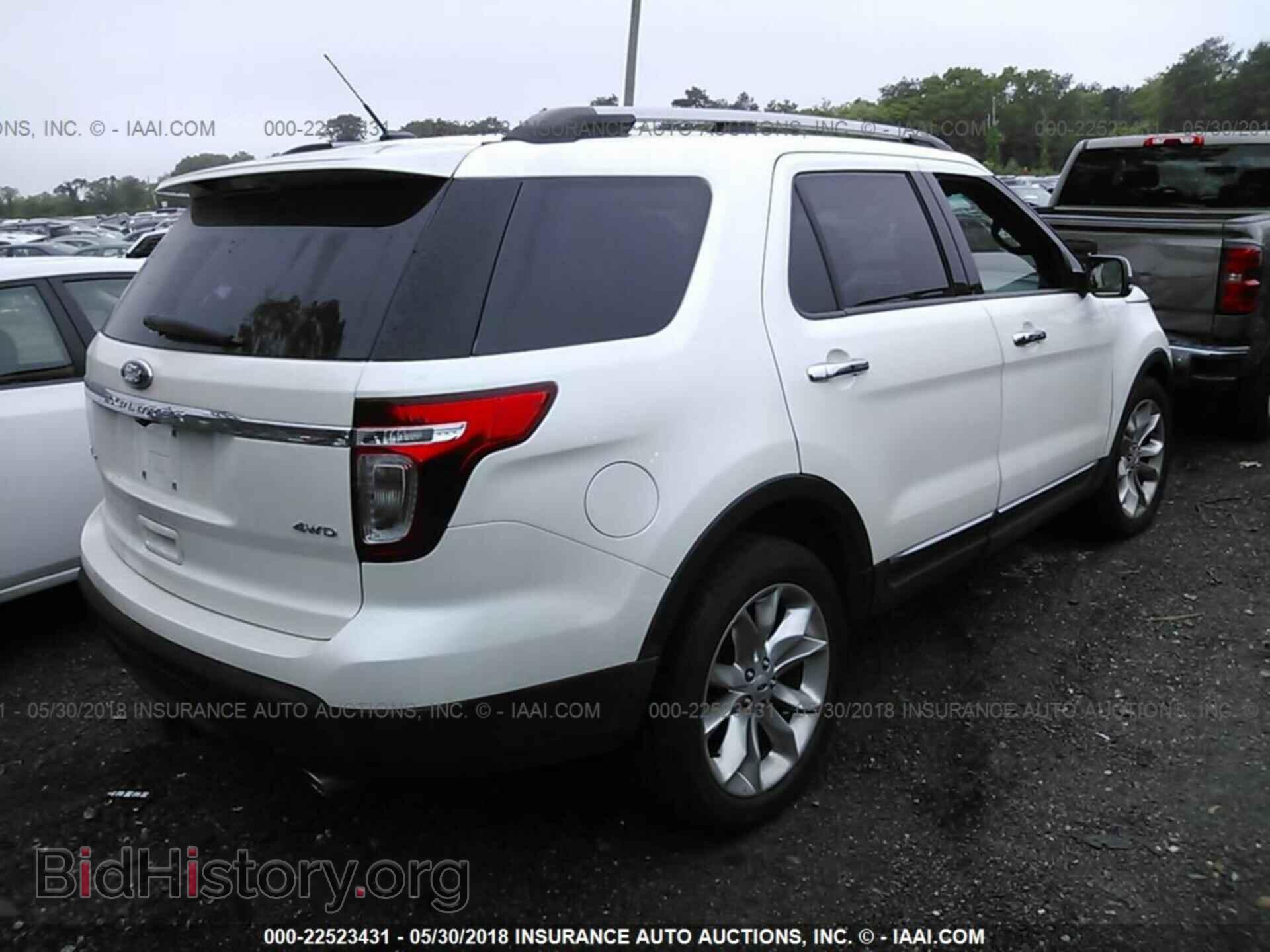 2014 Ford Explorer - VIN: 1FM5K8F85EGA00694 - Photo 4