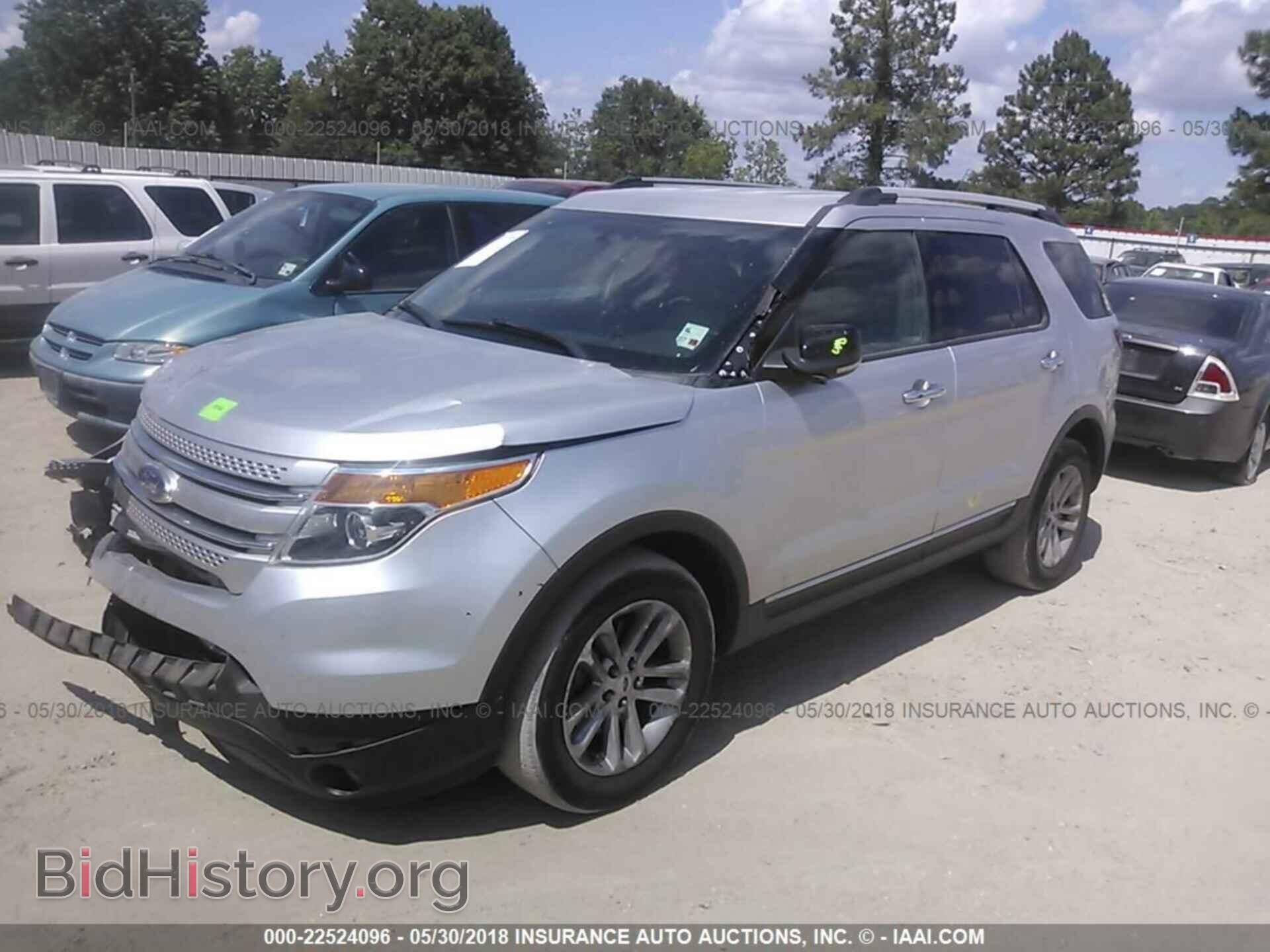 2012 Ford Explorer - VIN: 1FMHK7D80CGA98881 - Фото 2