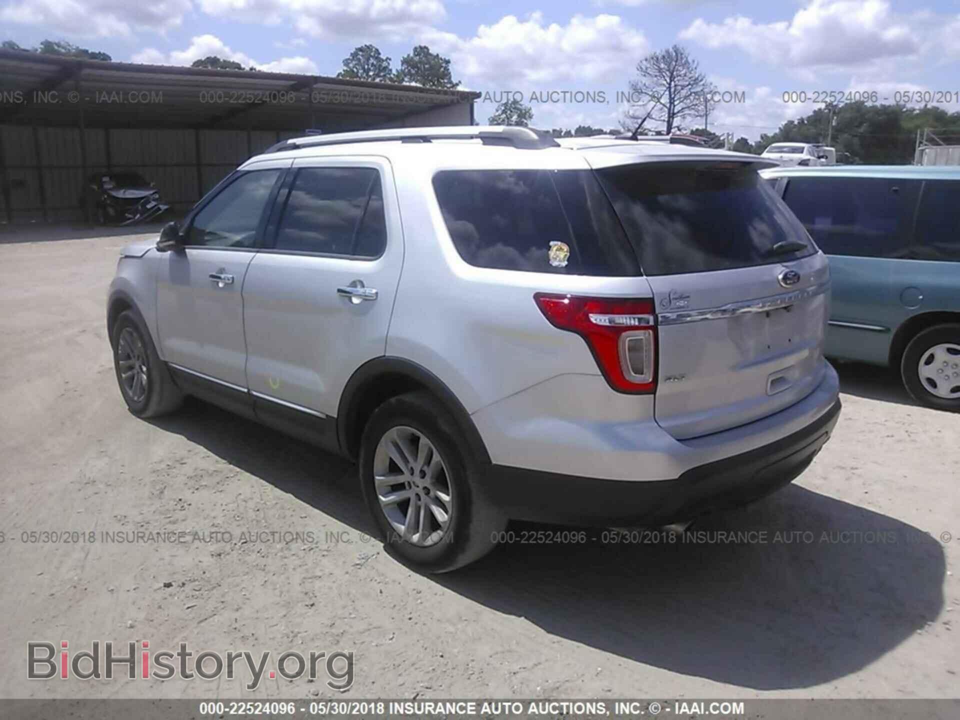 2012 Ford Explorer - VIN: 1FMHK7D80CGA98881 - Фото 3