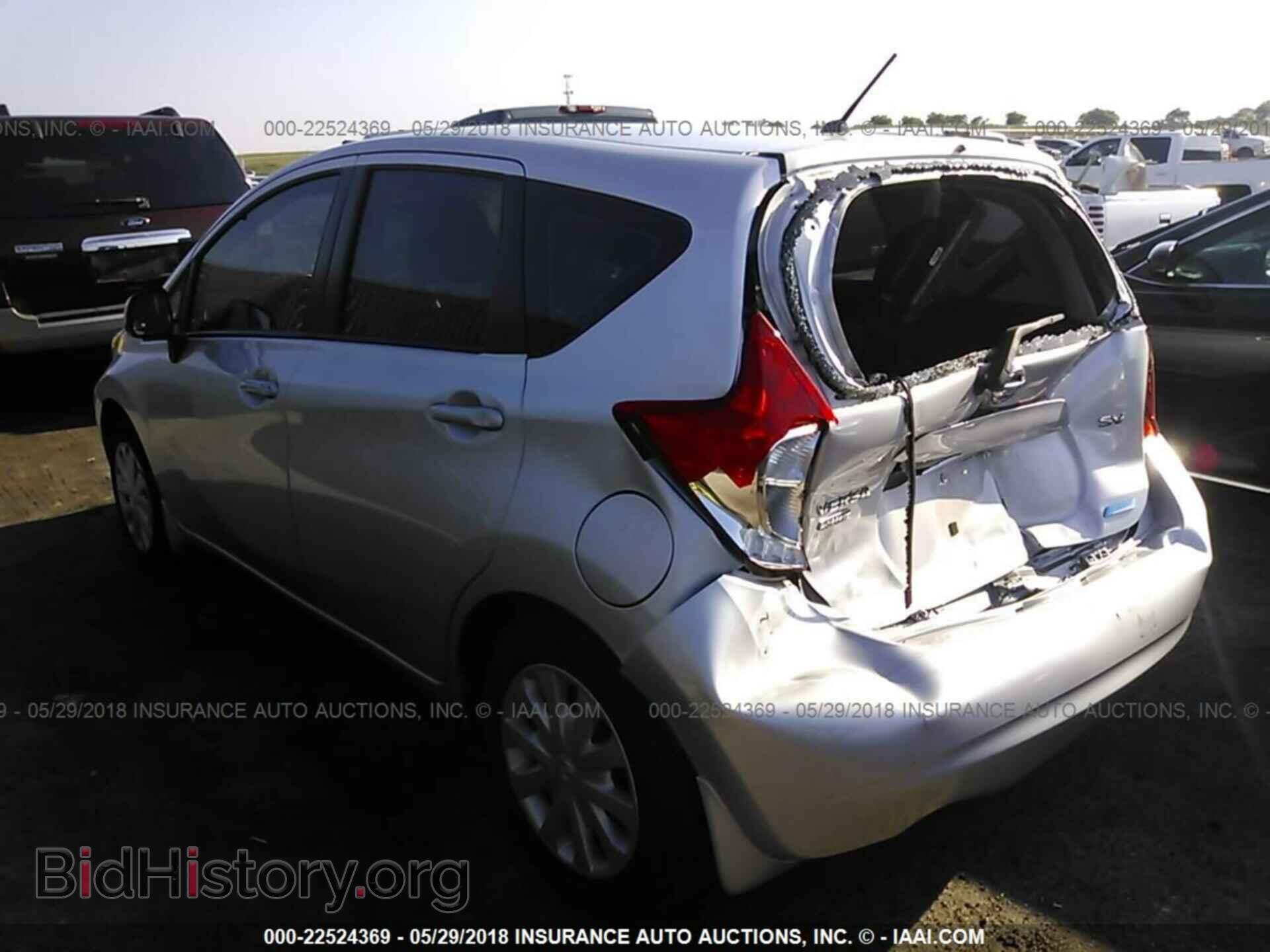 2014 Nissan Versa note - VIN: 3N1CE2CP8EL352212 - Photo 3