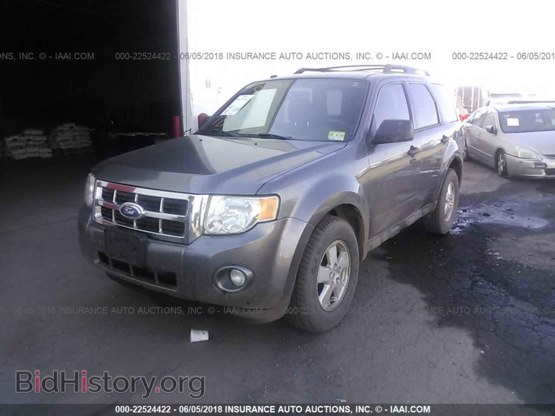 2011 Ford Escape - VIN: 1FMCU9D74BKC47019 - Фото 2