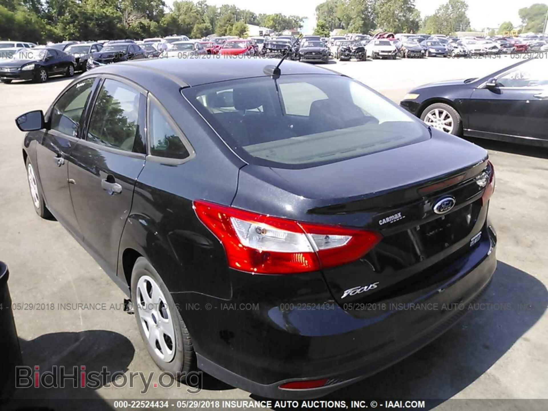 2014 Ford Focus - VIN: 1FADP3E22EL270710 - Фото 3