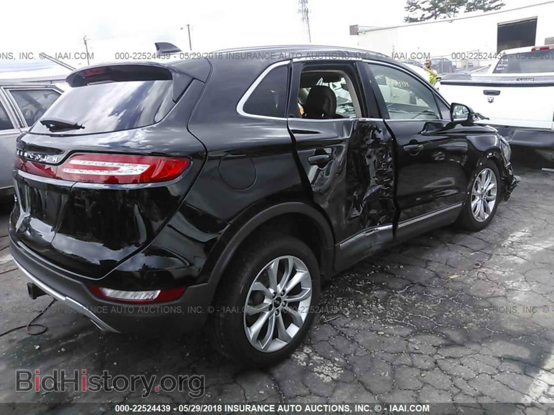 2017 Lincoln Mkc - VIN: 5LMCJ2C99HUL00097 - Photo 4