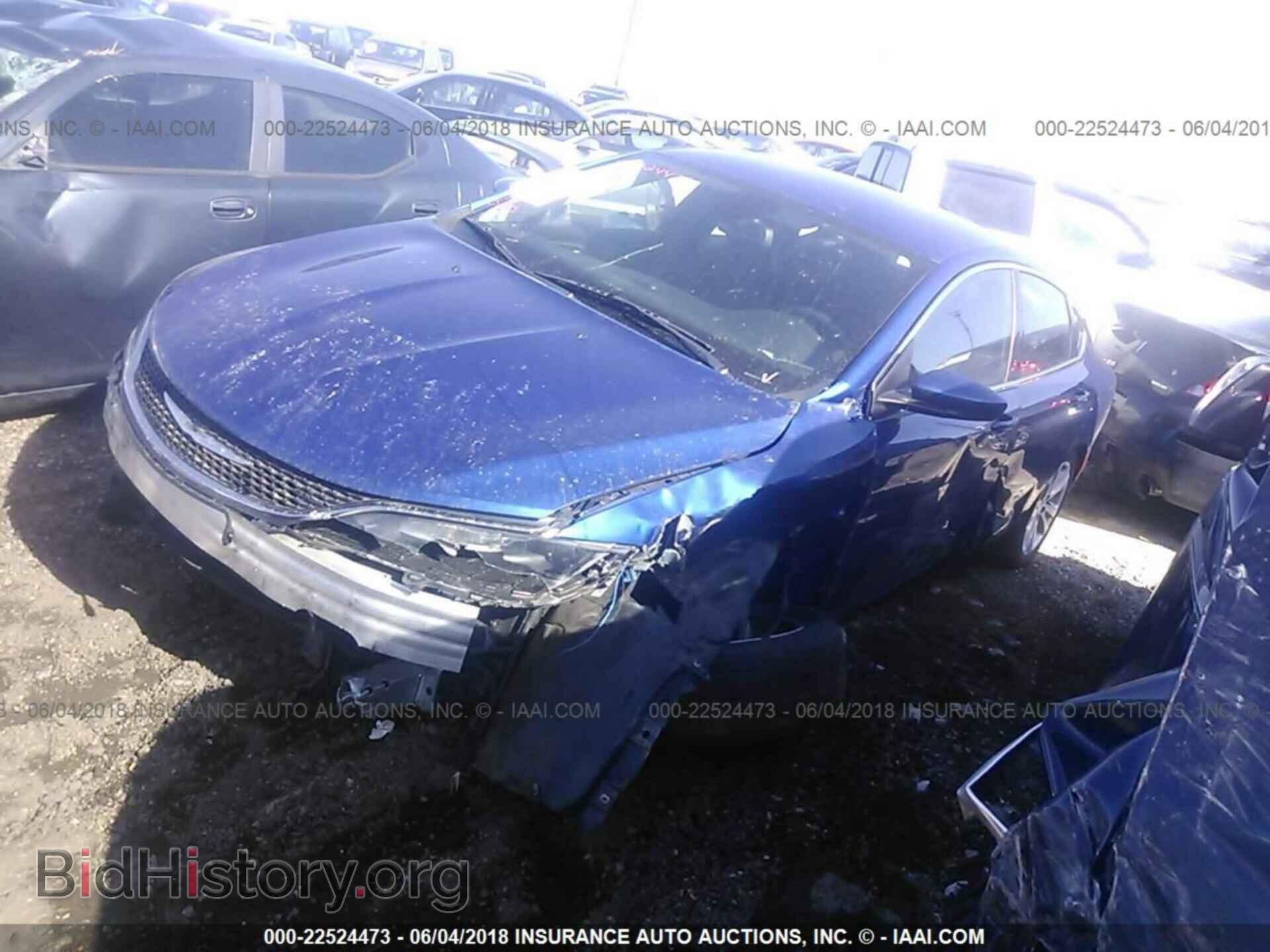 2015 Chrysler 200 - VIN: 1C3CCCAB5FN596440 - Фото 2