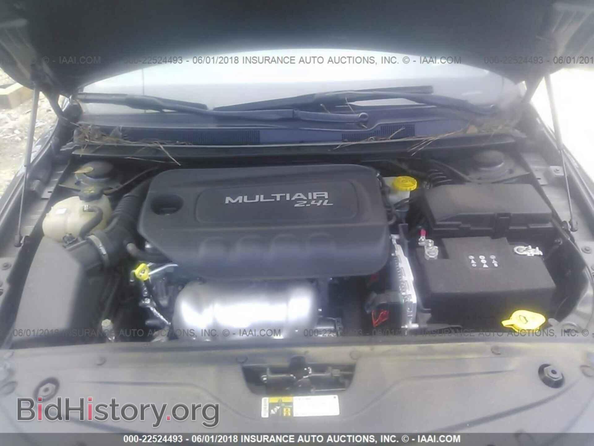 2015 Chrysler 200 - VIN: 1C3CCCAB4FN696965 - Photo 10