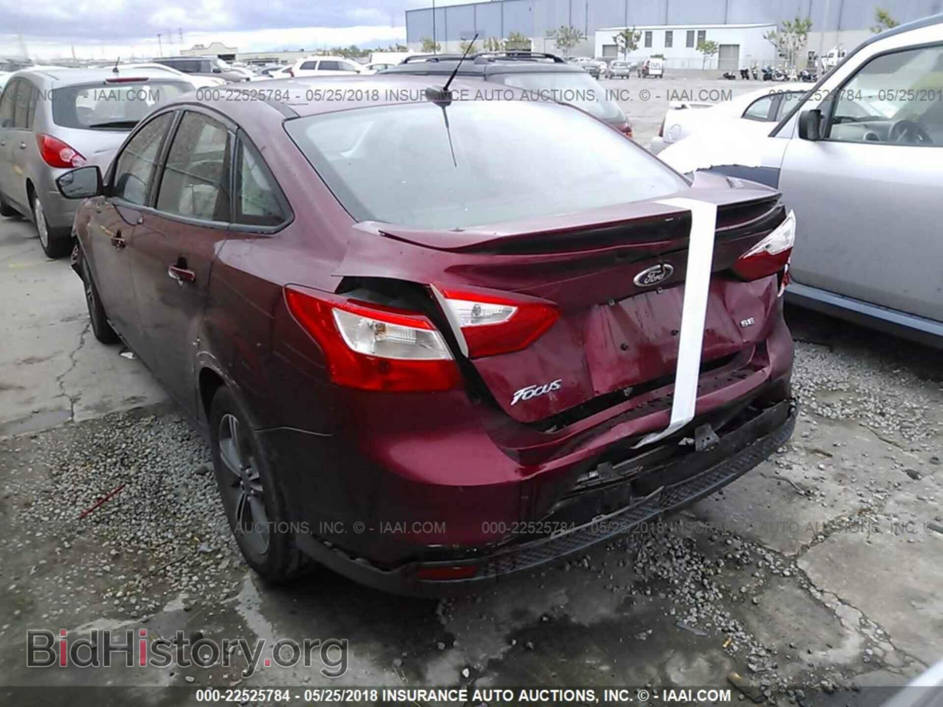 2014 Ford Focus - VIN: 1FADP3F26EL317087 - Photo 3