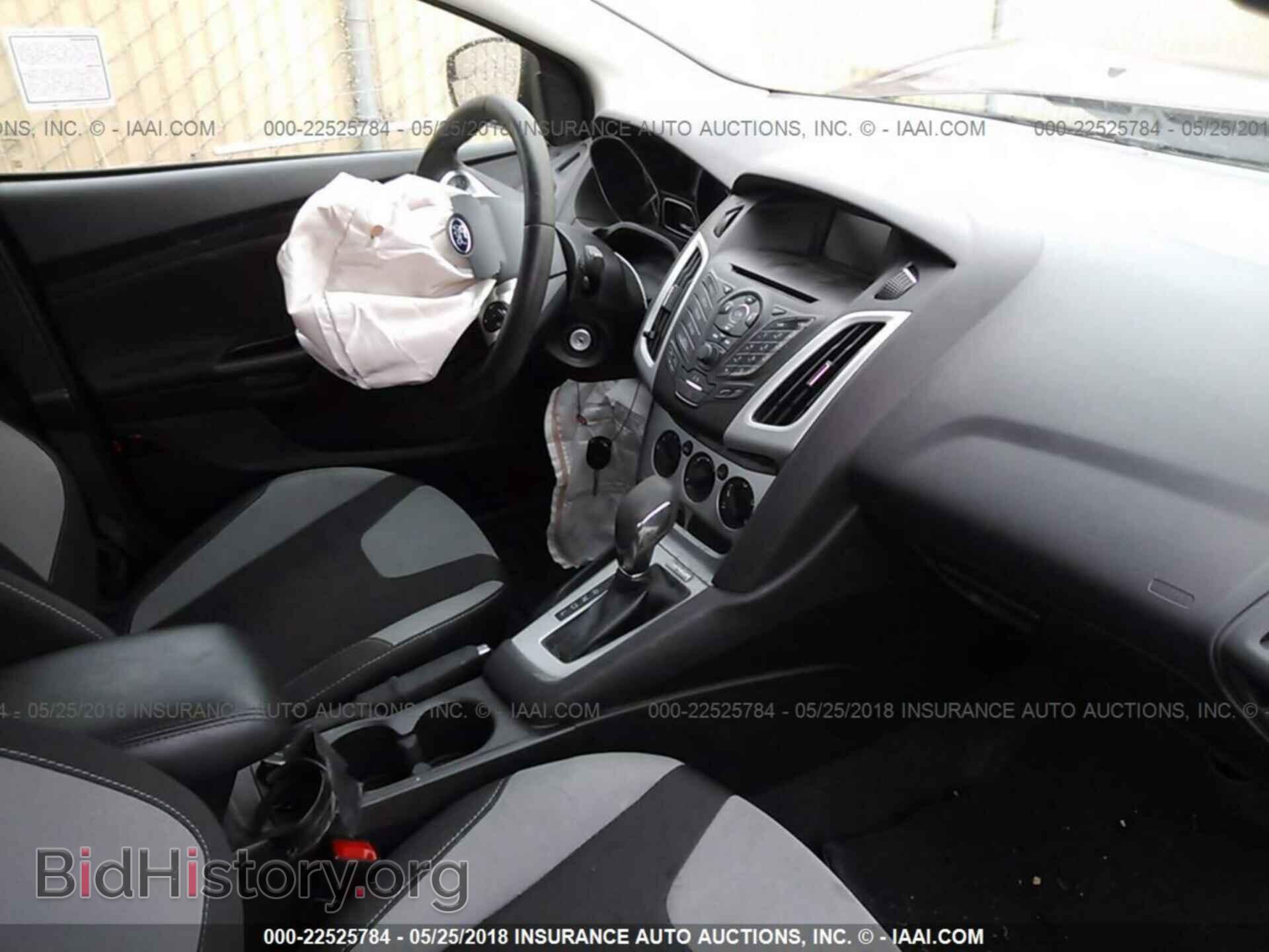 2014 Ford Focus - VIN: 1FADP3F26EL317087 - Photo 5