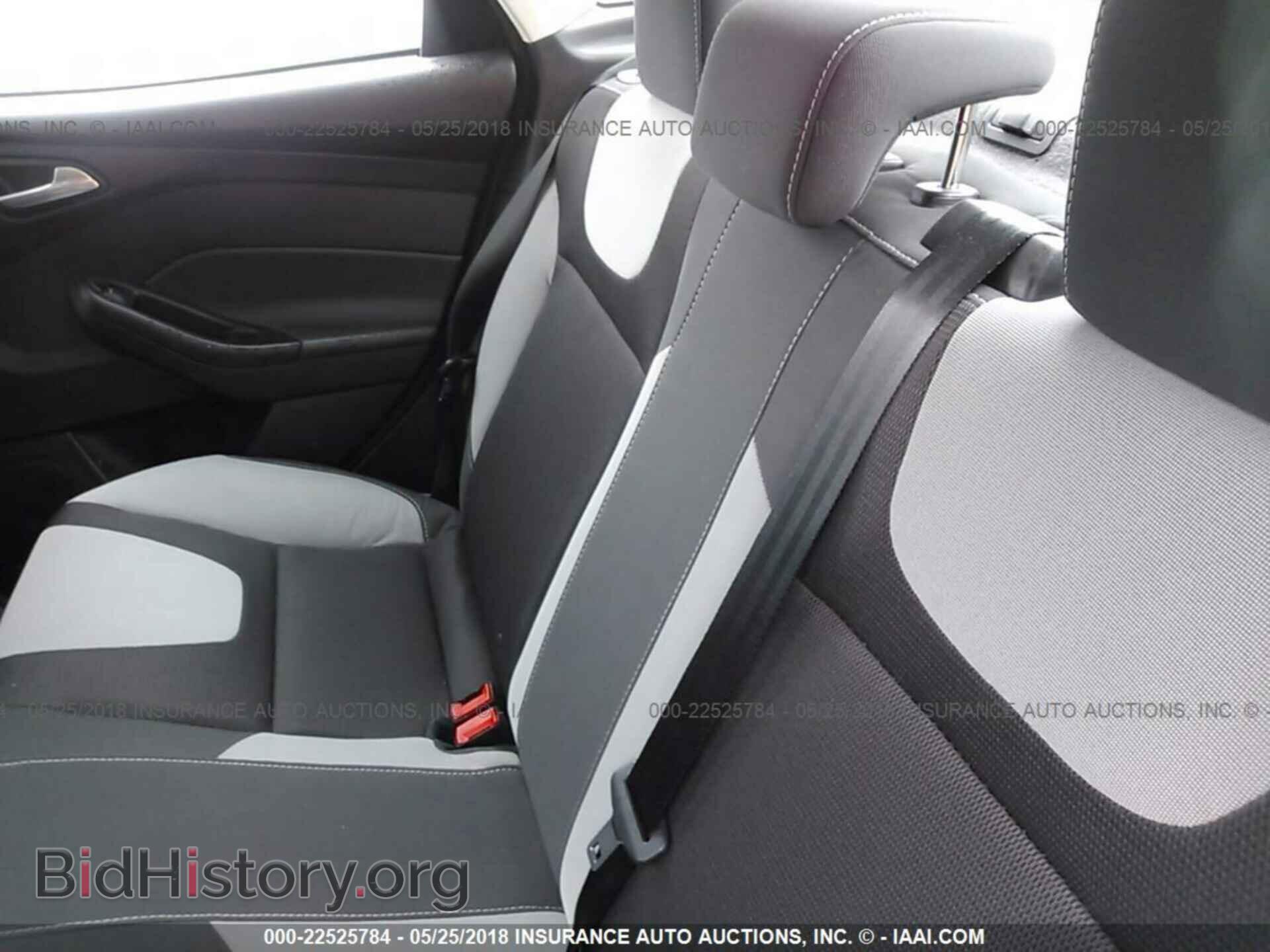 2014 Ford Focus - VIN: 1FADP3F26EL317087 - Photo 8