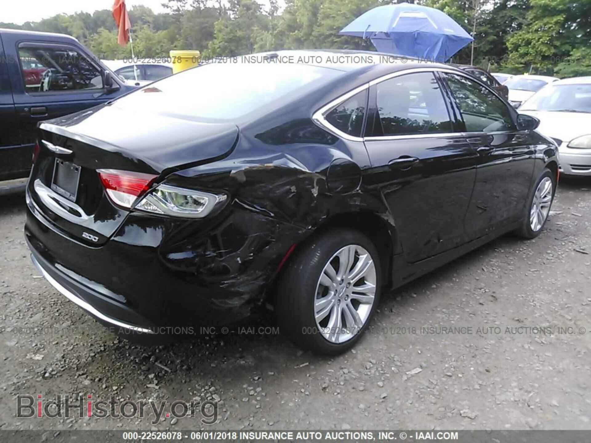2015 Chrysler 200 - VIN: 1C3CCCAB7FN533503 - Photo 4
