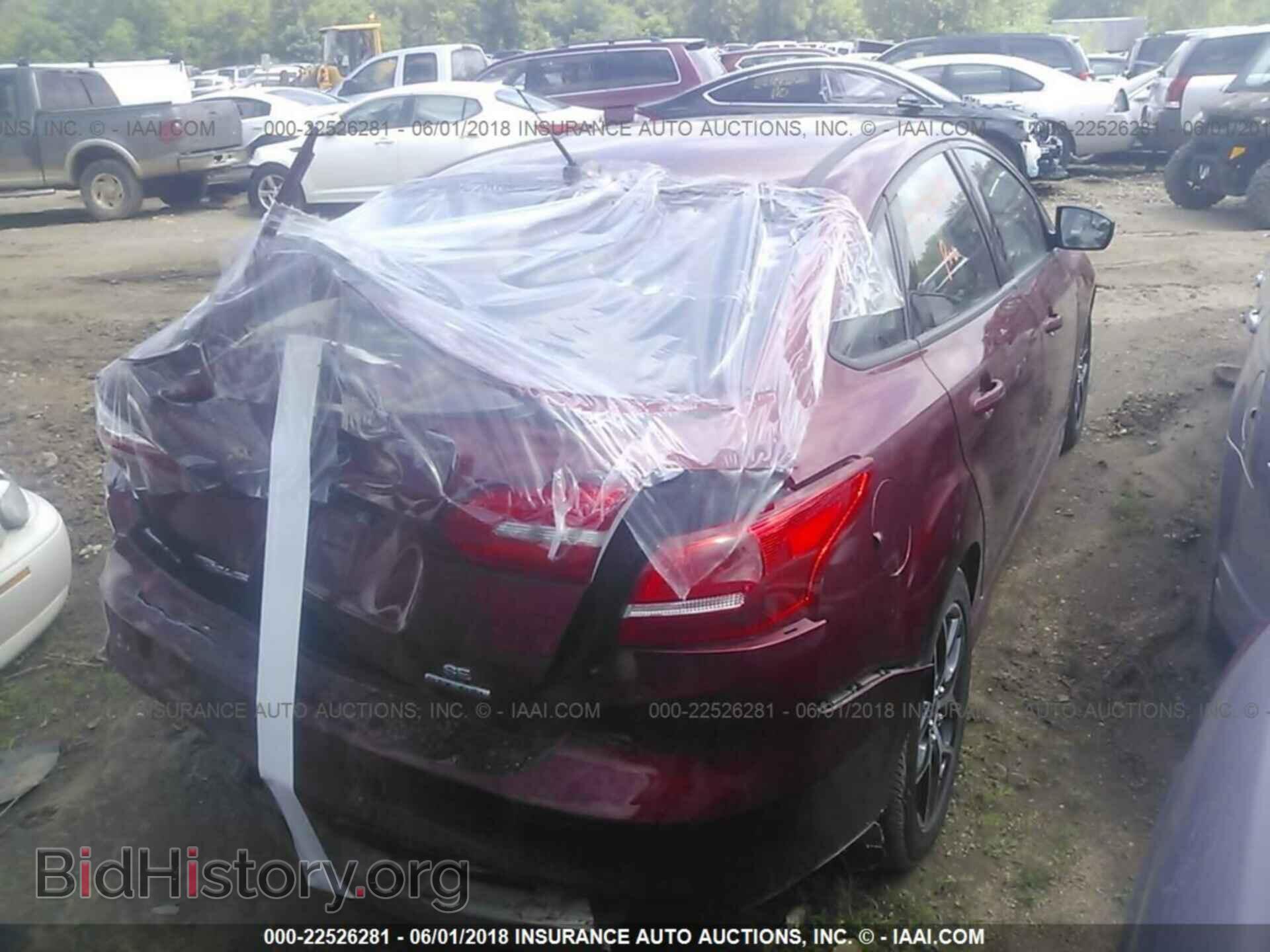 2015 Ford Focus - VIN: 1FADP3F21FL341296 - Photo 4