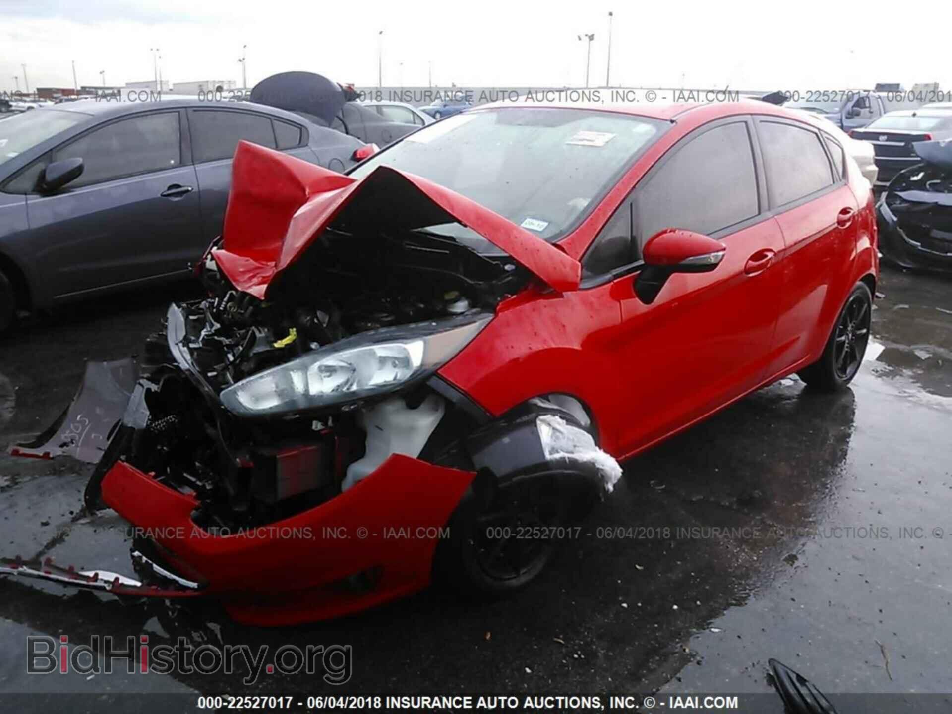 2015 Ford Fiesta - VIN: 3FADP4EJ7FM208846 - Фото 2