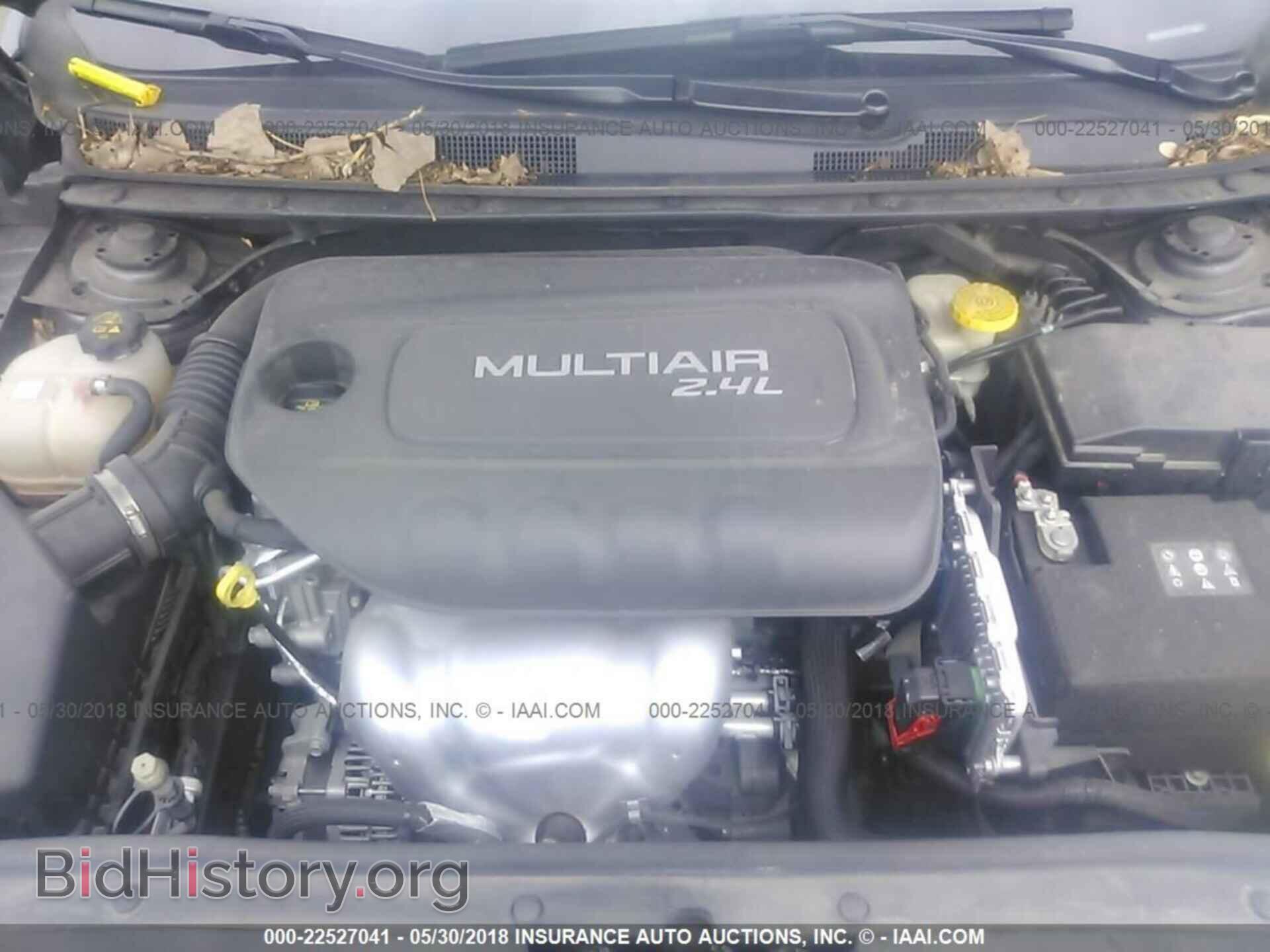 2015 Chrysler 200 - VIN: 1C3CCCAB8FN539052 - Фото 10
