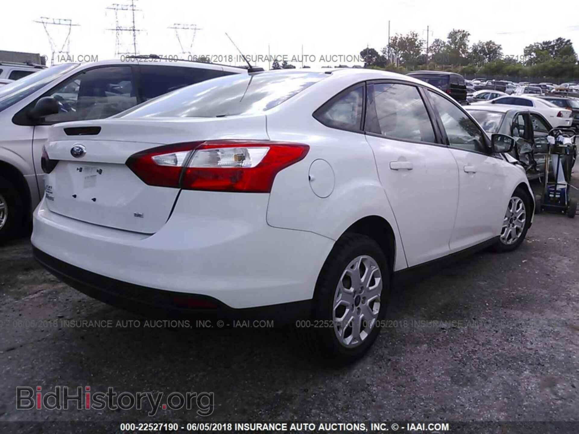 2012 Ford Focus - VIN: 1FAHP3F27CL217479 - Photo 4