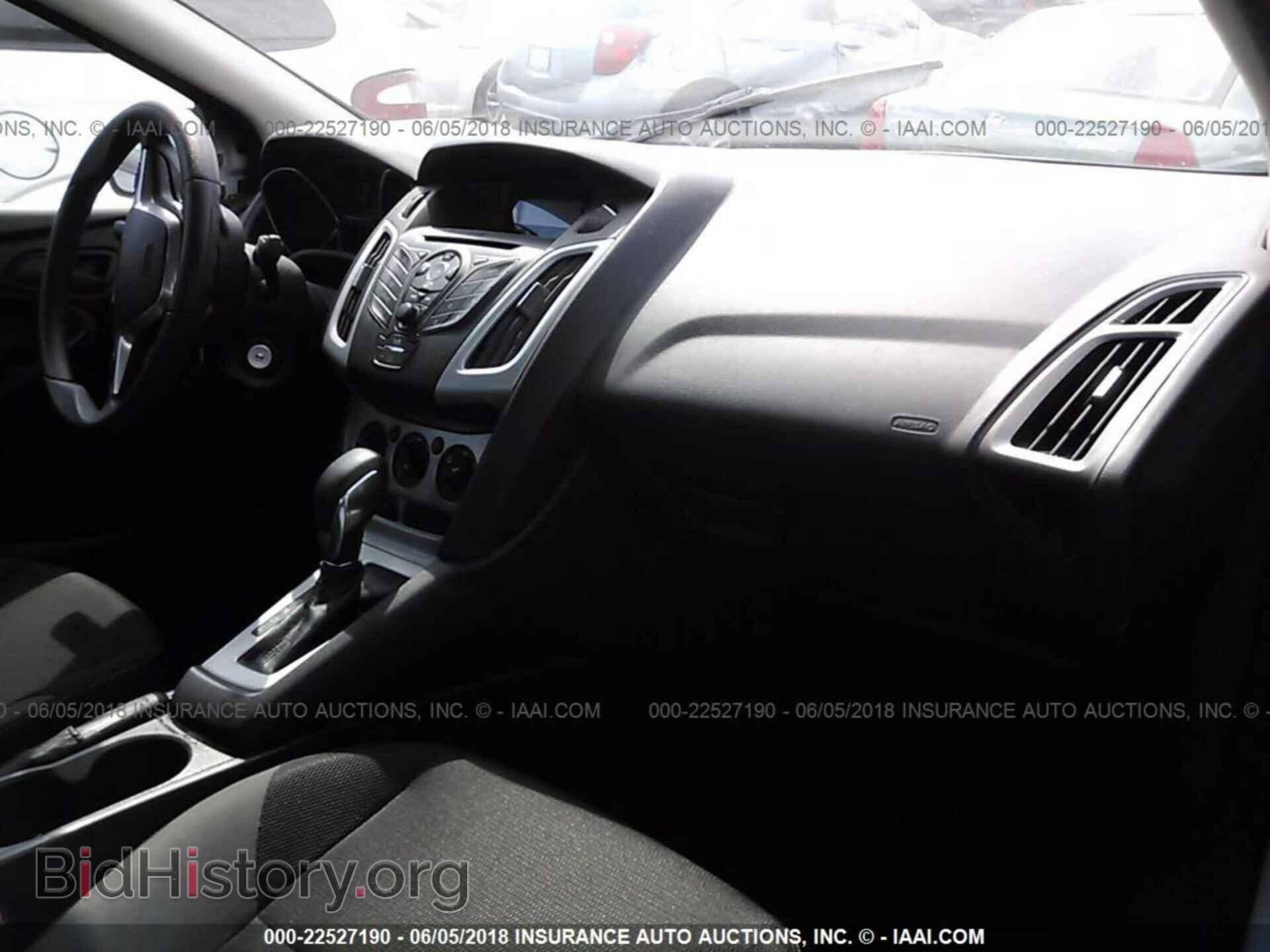 2012 Ford Focus - VIN: 1FAHP3F27CL217479 - Photo 5