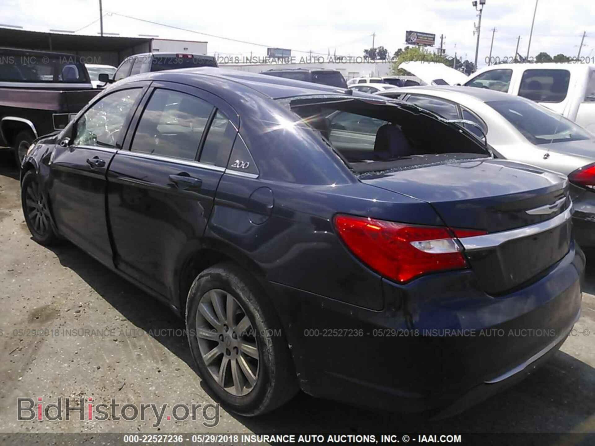 2013 Chrysler 200 - VIN: 1C3CCBBBXDN706405 - Фото 3