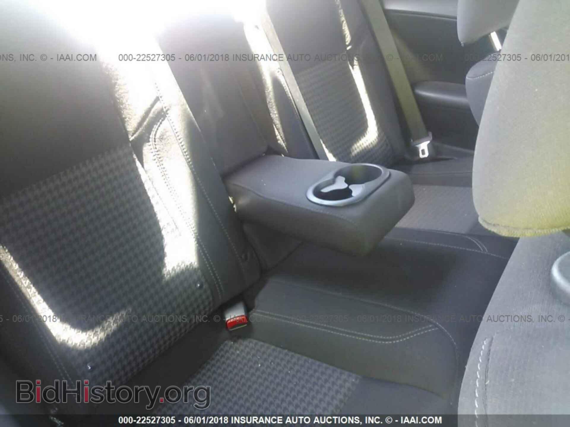 2016 Dodge Challenger - VIN: 2C3CDZAG1GH265151 - Photo 8