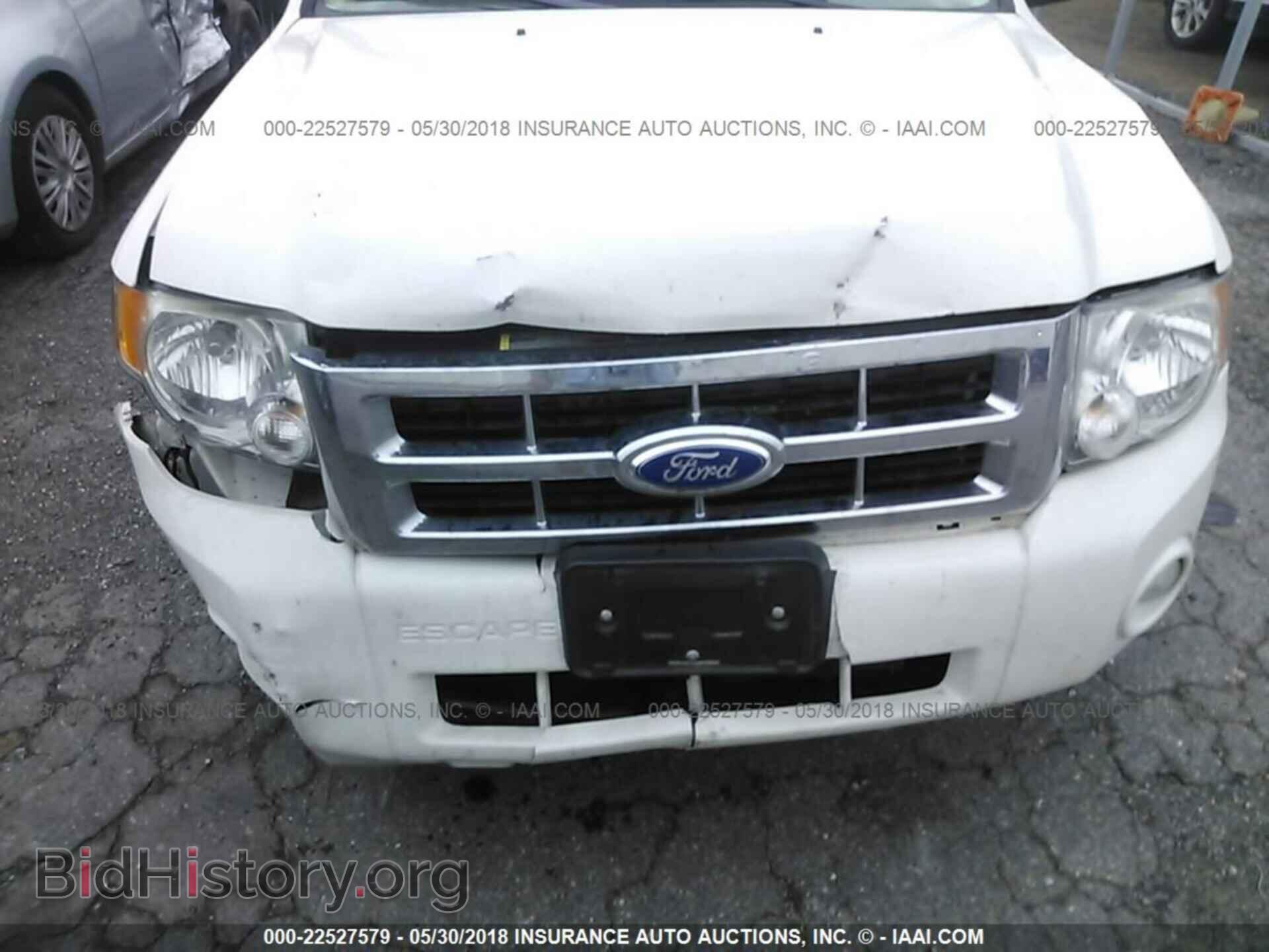 2011 Ford Escape - VIN: 1FMCU9D75BKC53945 - Photo 6