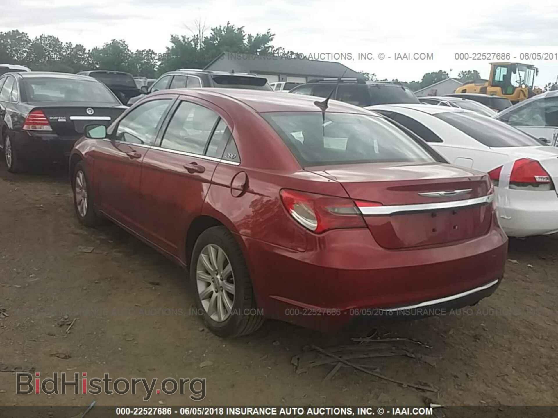 2011 Chrysler 200 - VIN: 1C3BC1FG0BN551095 - Photo 3