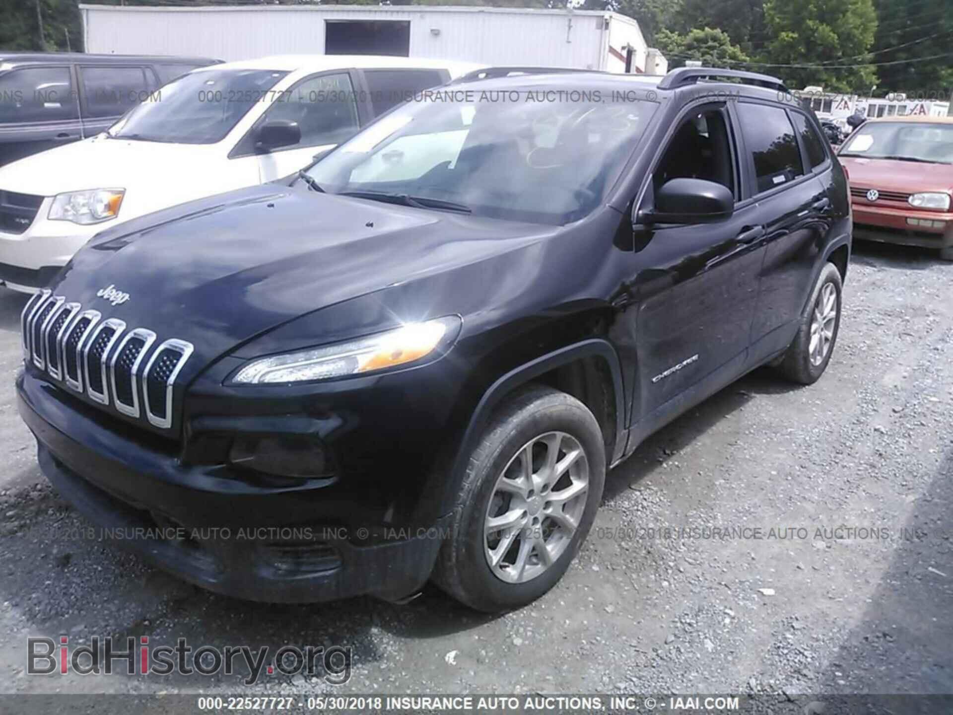 2017 Jeep Cherokee - VIN: 1C4PJLAB6HW586113 - Фото 2