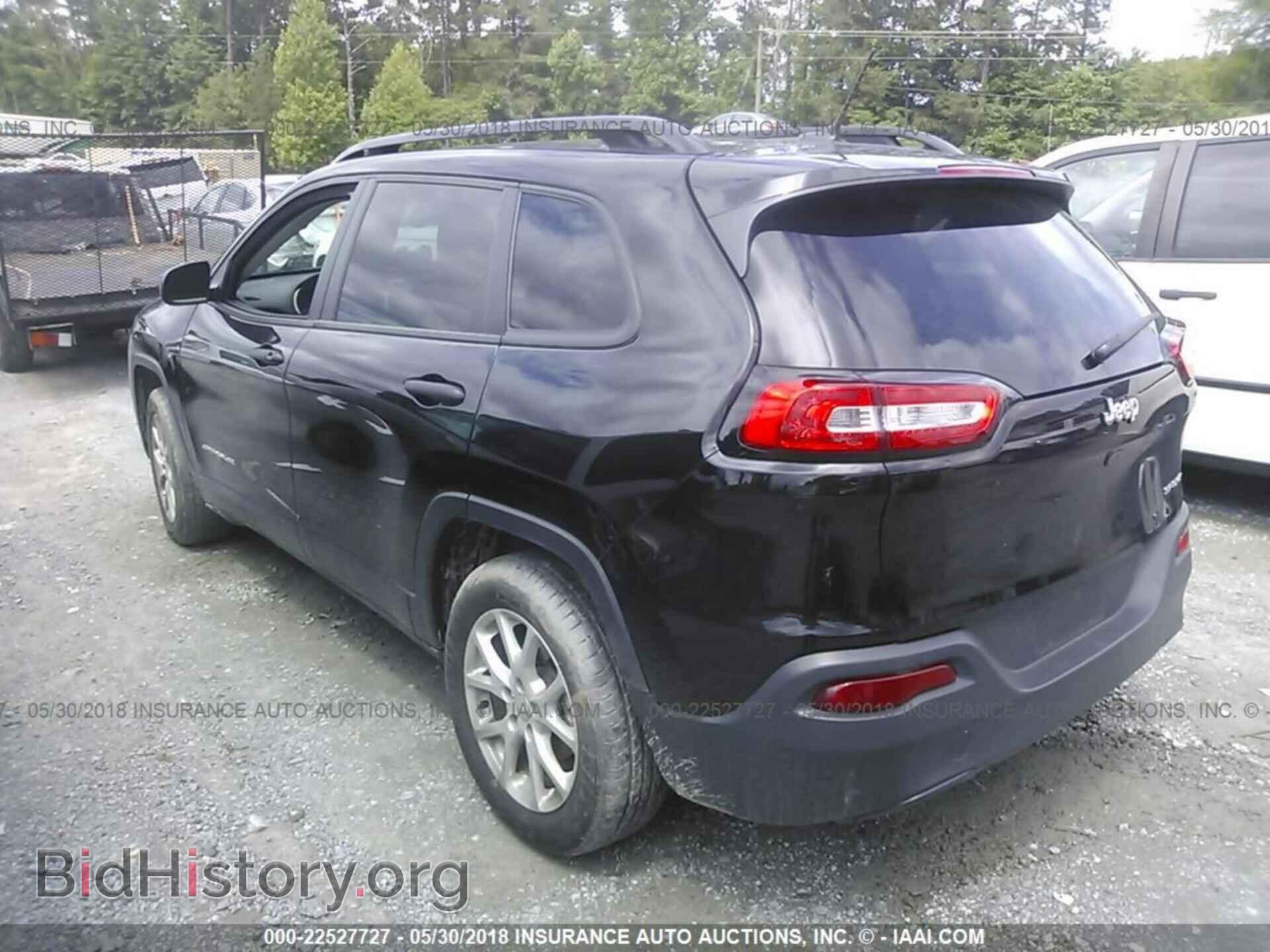 2017 Jeep Cherokee - VIN: 1C4PJLAB6HW586113 - Фото 3