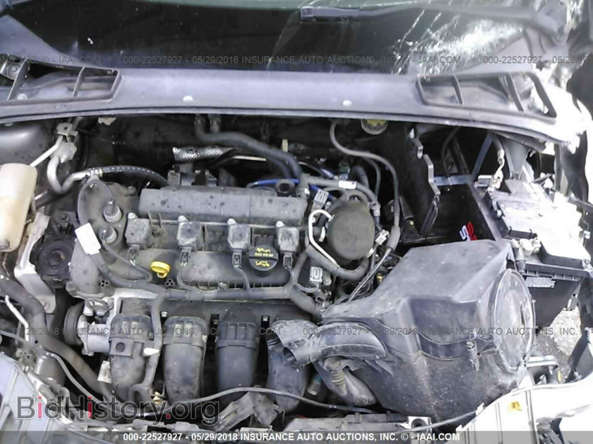 2012 Ford Focus - VIN: 1FAHP3H22CL373023 - Photo 10