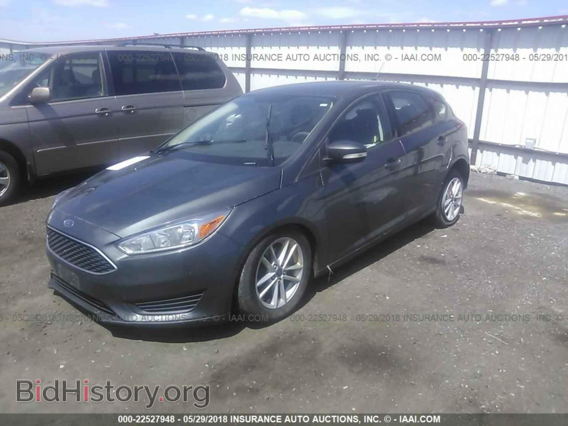 2016 Ford Focus - VIN: 1FADP3K23GL400937 - Фото 2