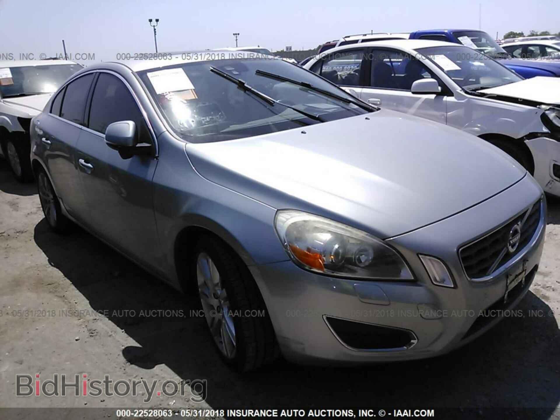 Фотография YV1902FH6C2057211 - Volvo S60 2012