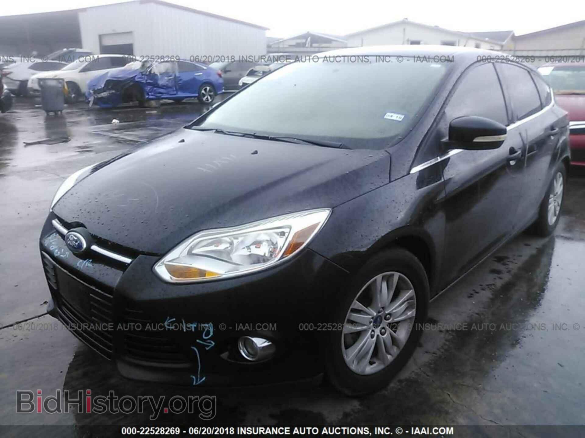 2012 Ford Focus - VIN: 1FAHP3M26CL295688 - Photo 2