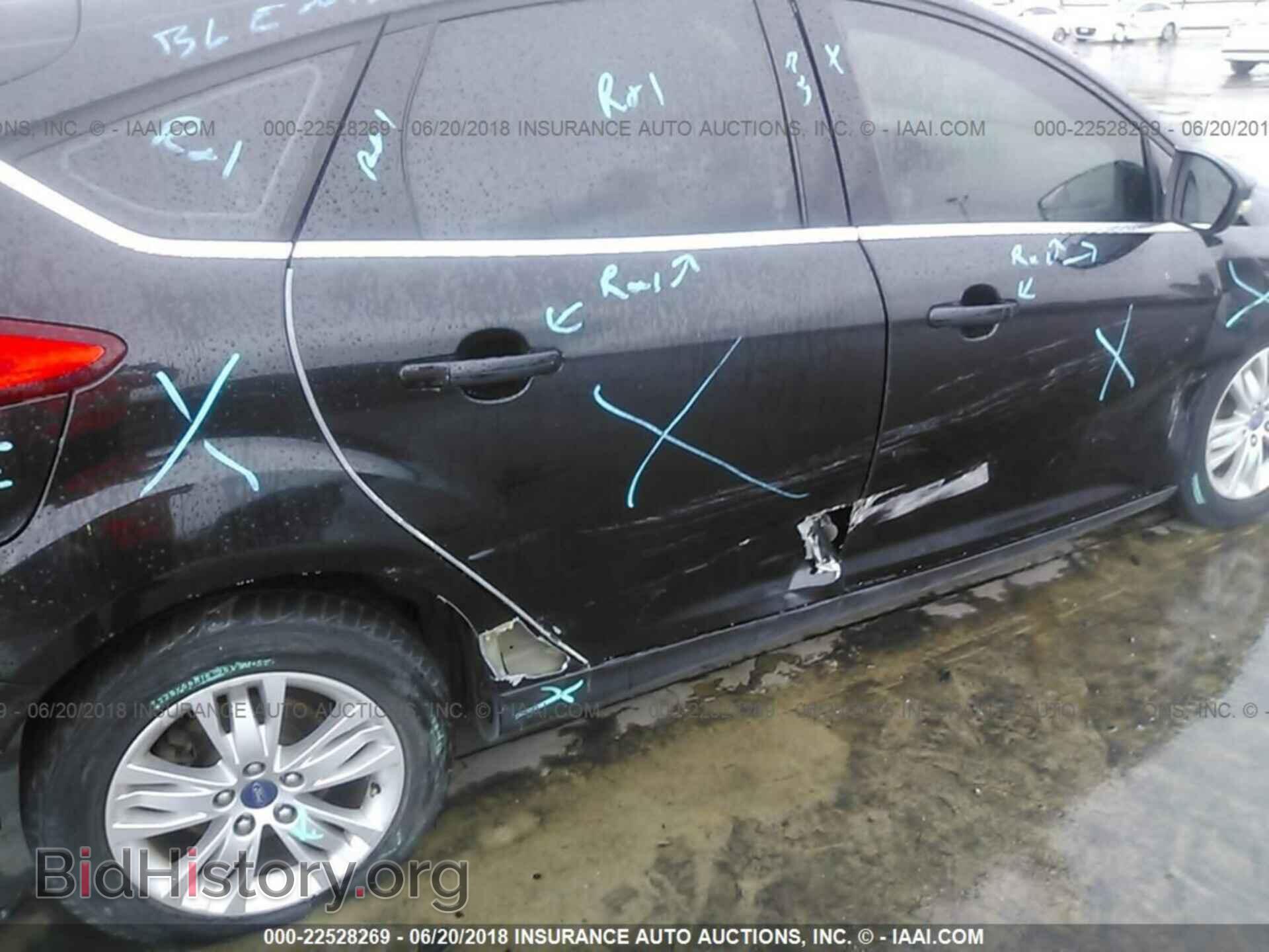 2012 Ford Focus - VIN: 1FAHP3M26CL295688 - Photo 6