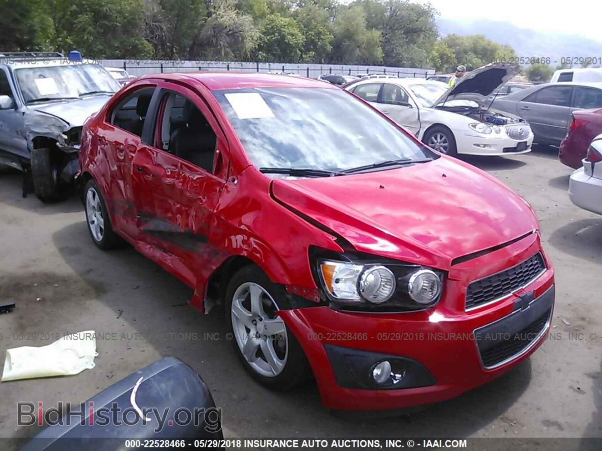 Photo 1G1JE5SB3E4119722 - Chevrolet Sonic 2014