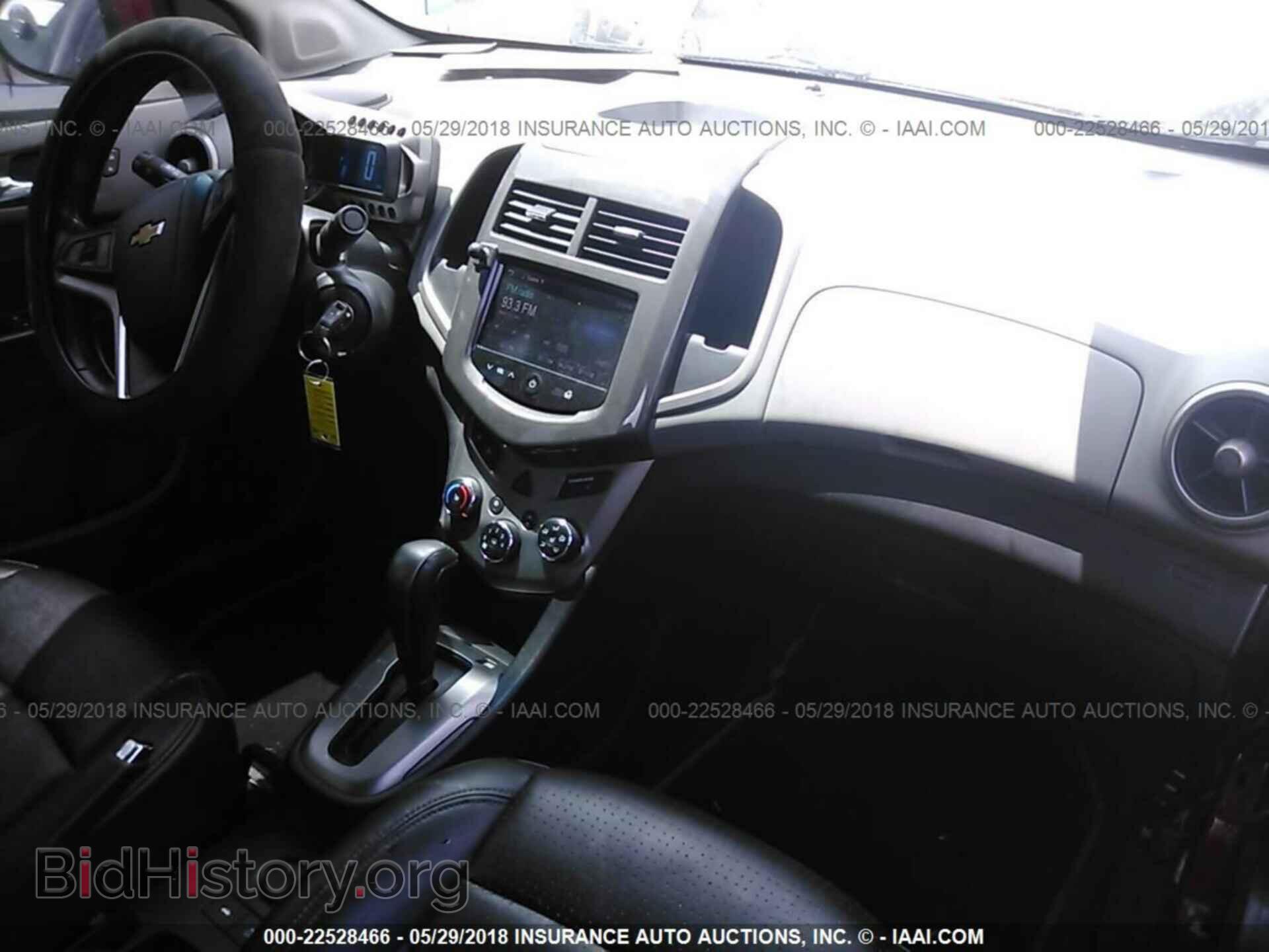 2014 Chevrolet Sonic - VIN: 1G1JE5SB3E4119722 - Фото 5