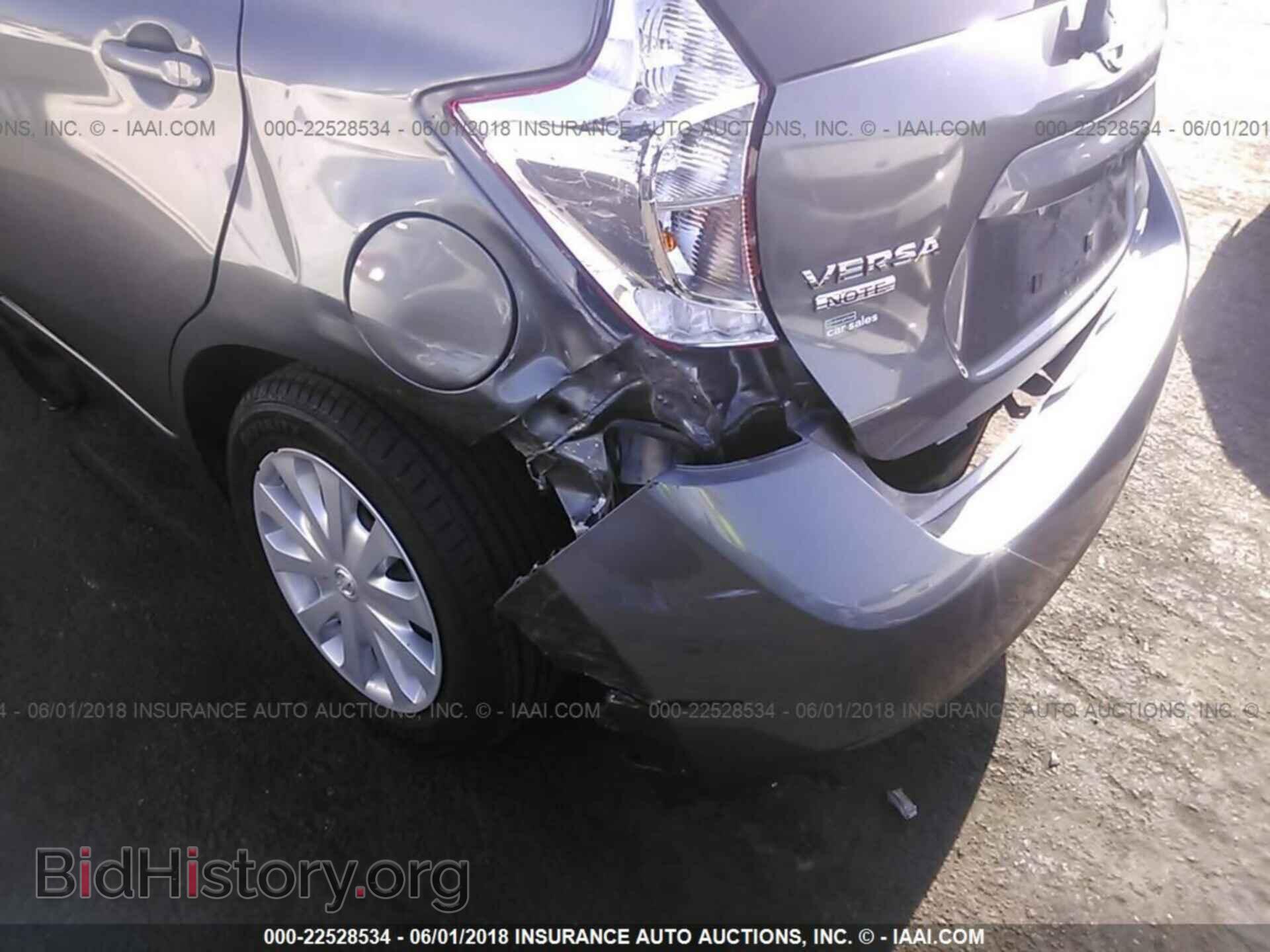 2016 Nissan Versa note - VIN: 3N1CE2CP0GL357343 - Photo 6