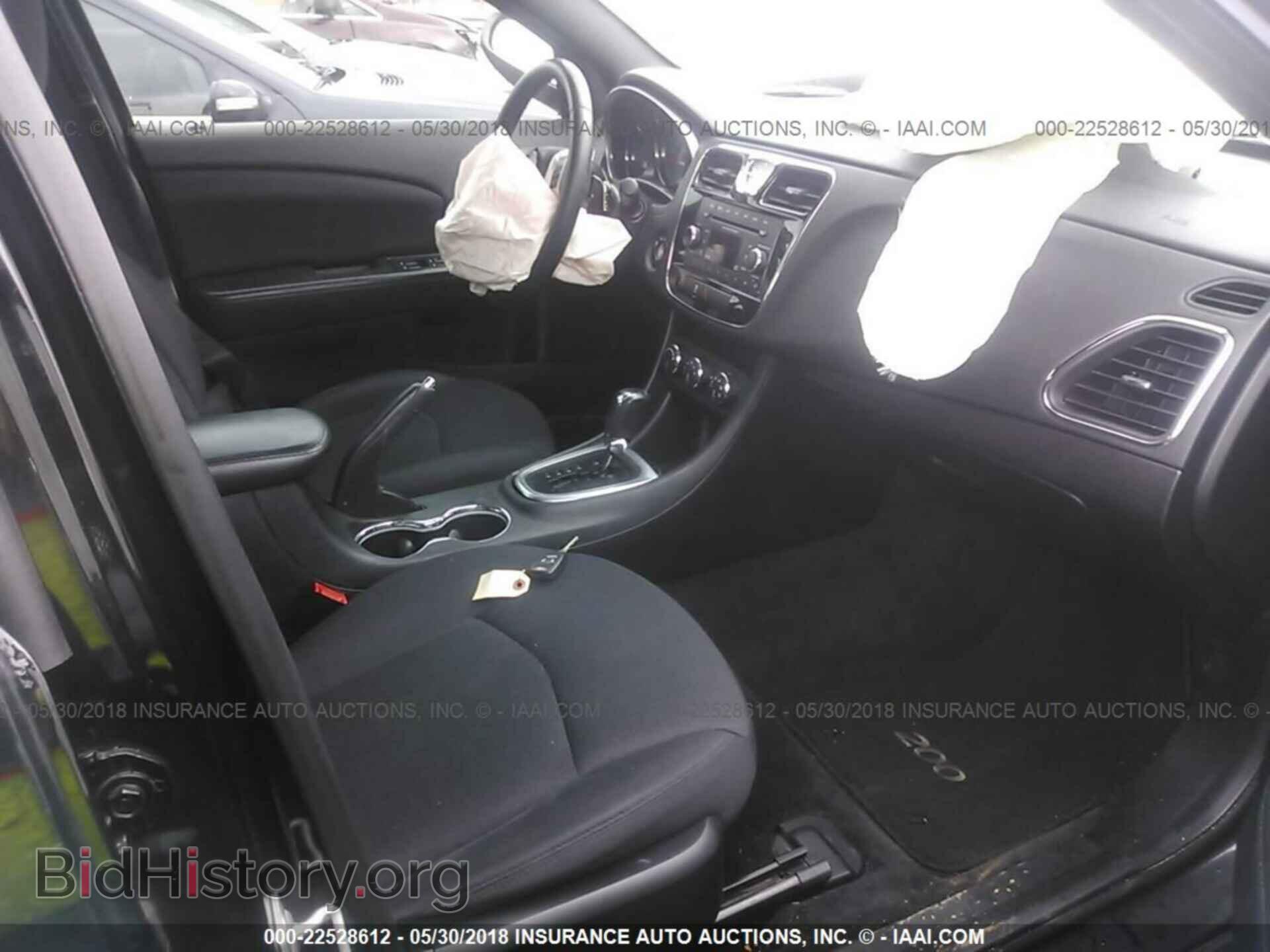 2013 Chrysler 200 - VIN: 1C3CCBBG3DN659679 - Фото 5