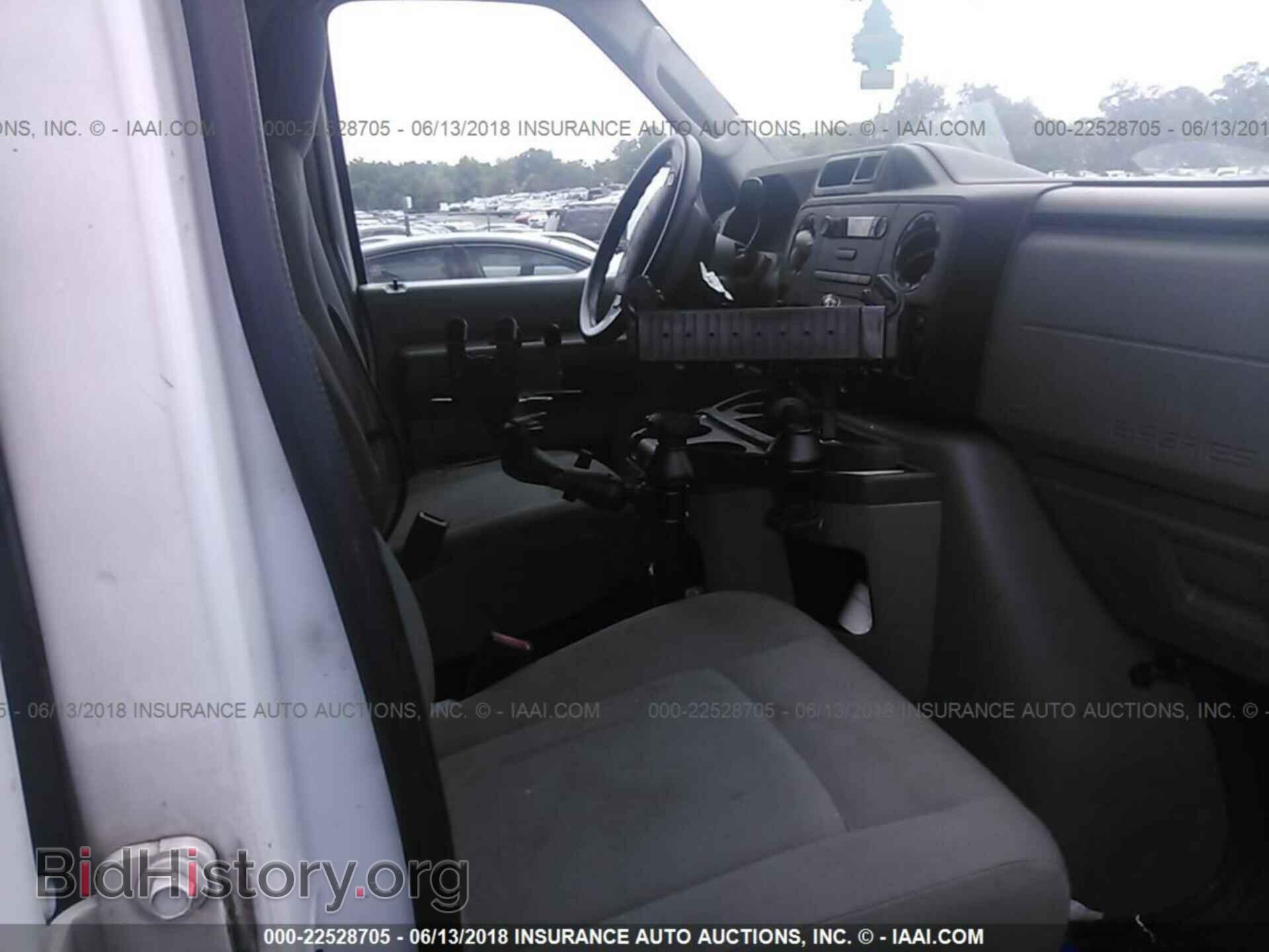 2012 Ford Econoline - VIN: 1FTNE2EW7CDA24308 - Фото 5