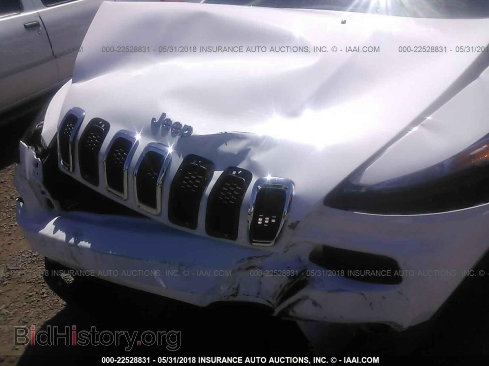 2017 Jeep Cherokee - VIN: 1C4PJMCB9HW510968 - Photo 6