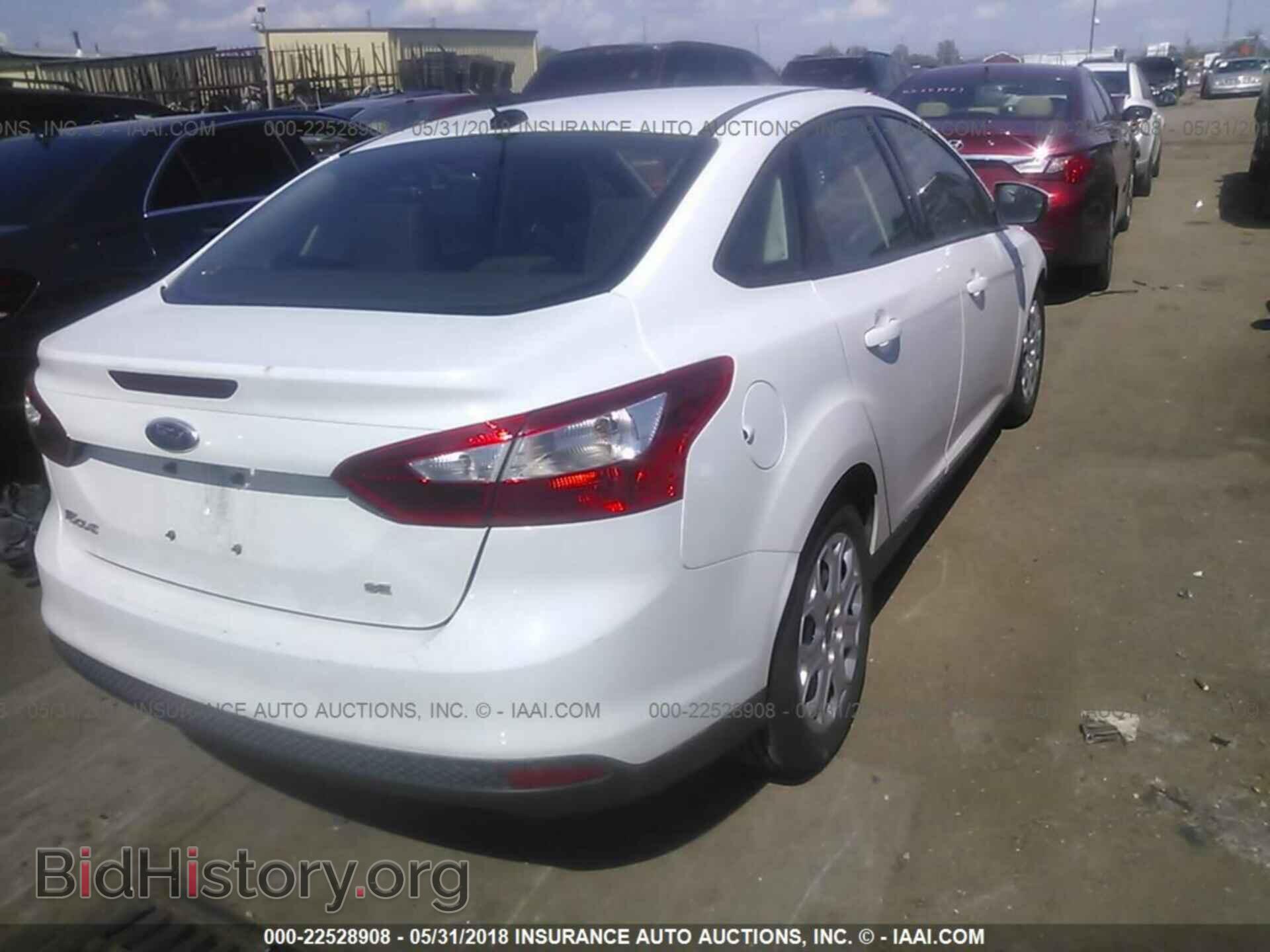 2012 Ford Focus - VIN: 1FAHP3F25CL272299 - Photo 4