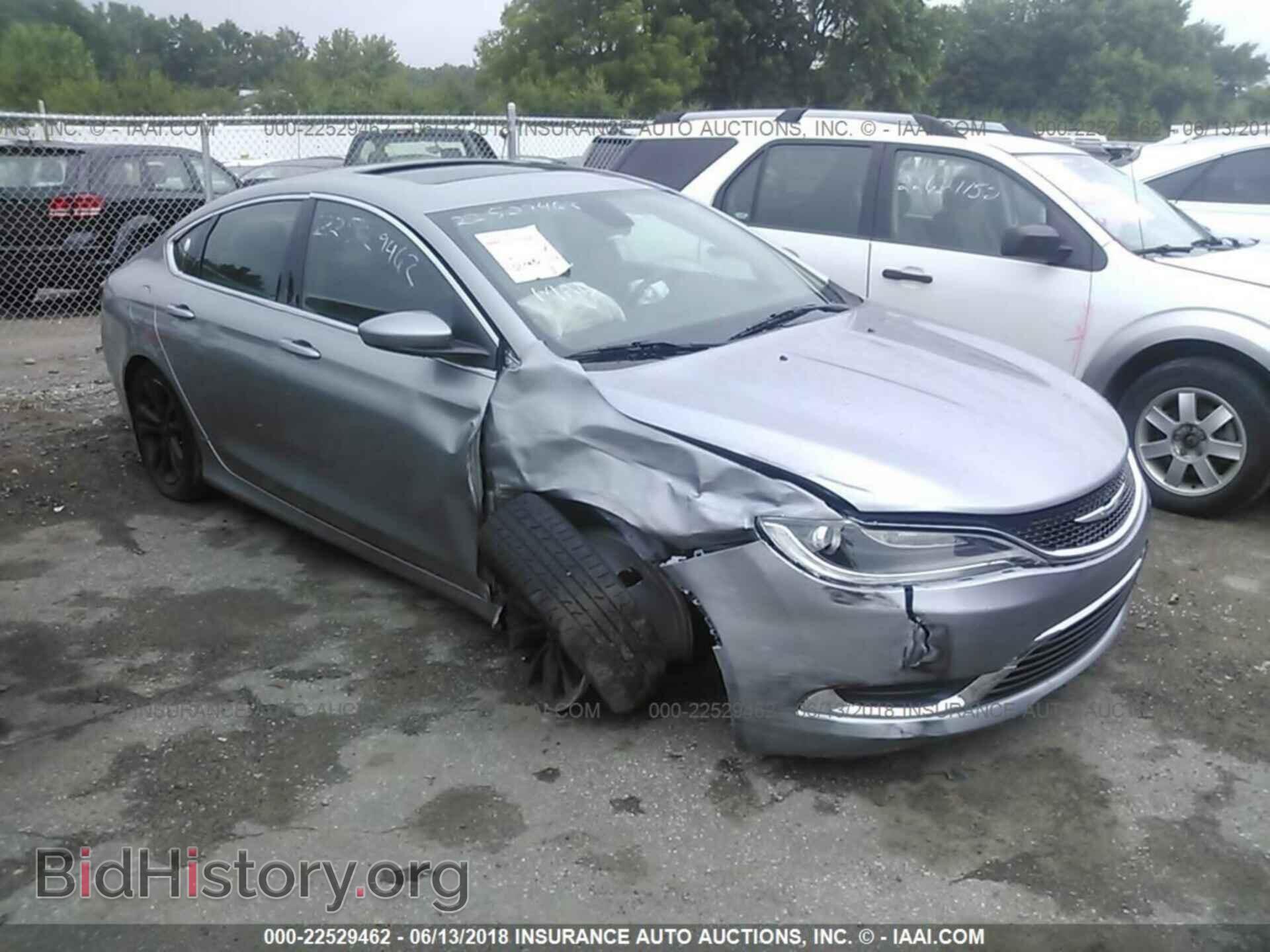 Photo 1C3CCCAB4FN718477 - Chrysler 200 2015