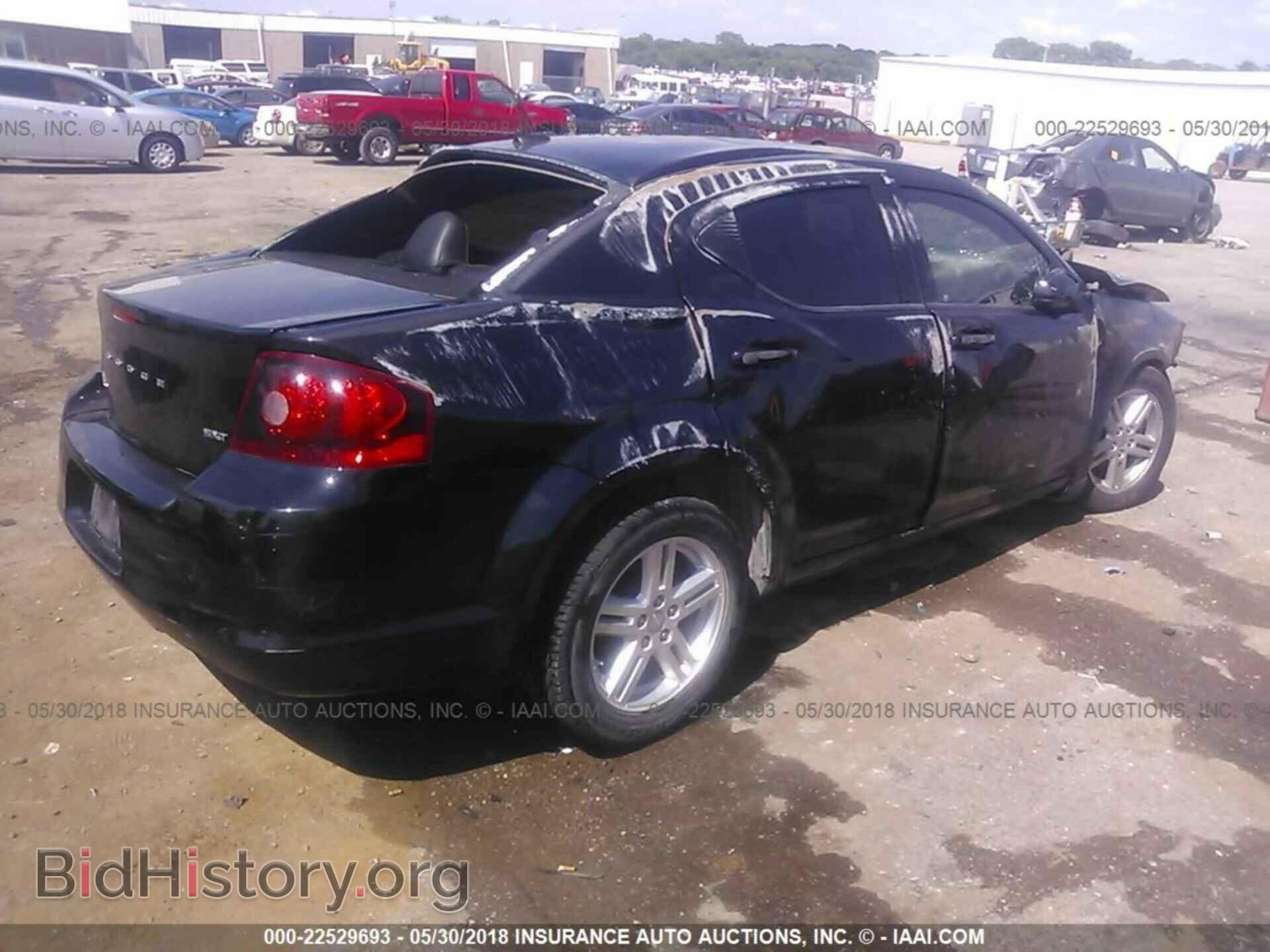 2014 Dodge Avenger - VIN: 1C3CDZCB8EN224490 - Photo 4