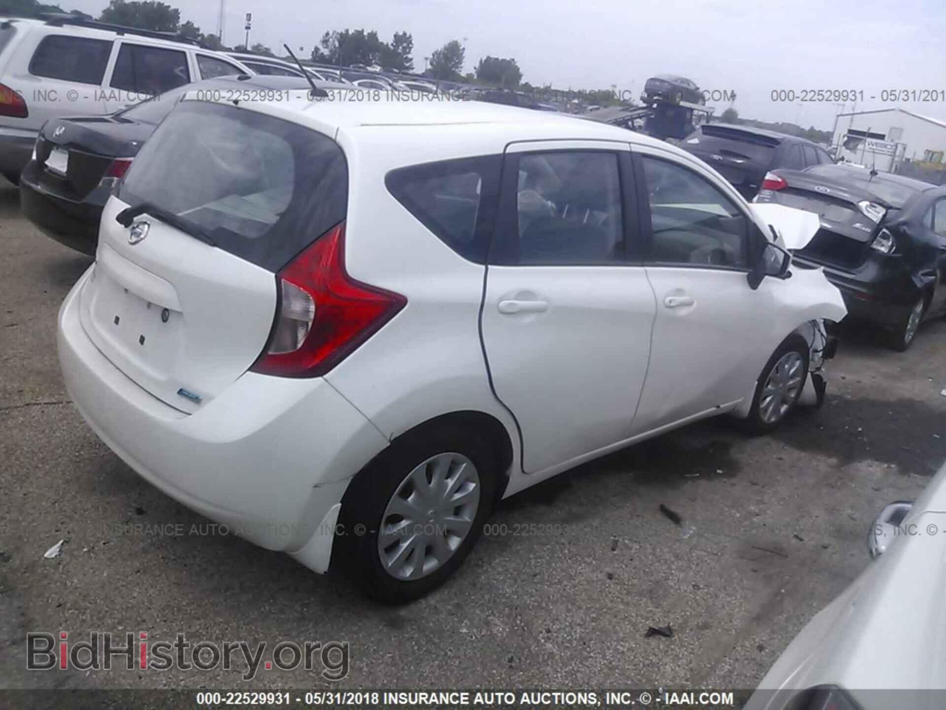 2015 Nissan Versa note - VIN: 3N1CE2CP9FL365455 - Photo 4