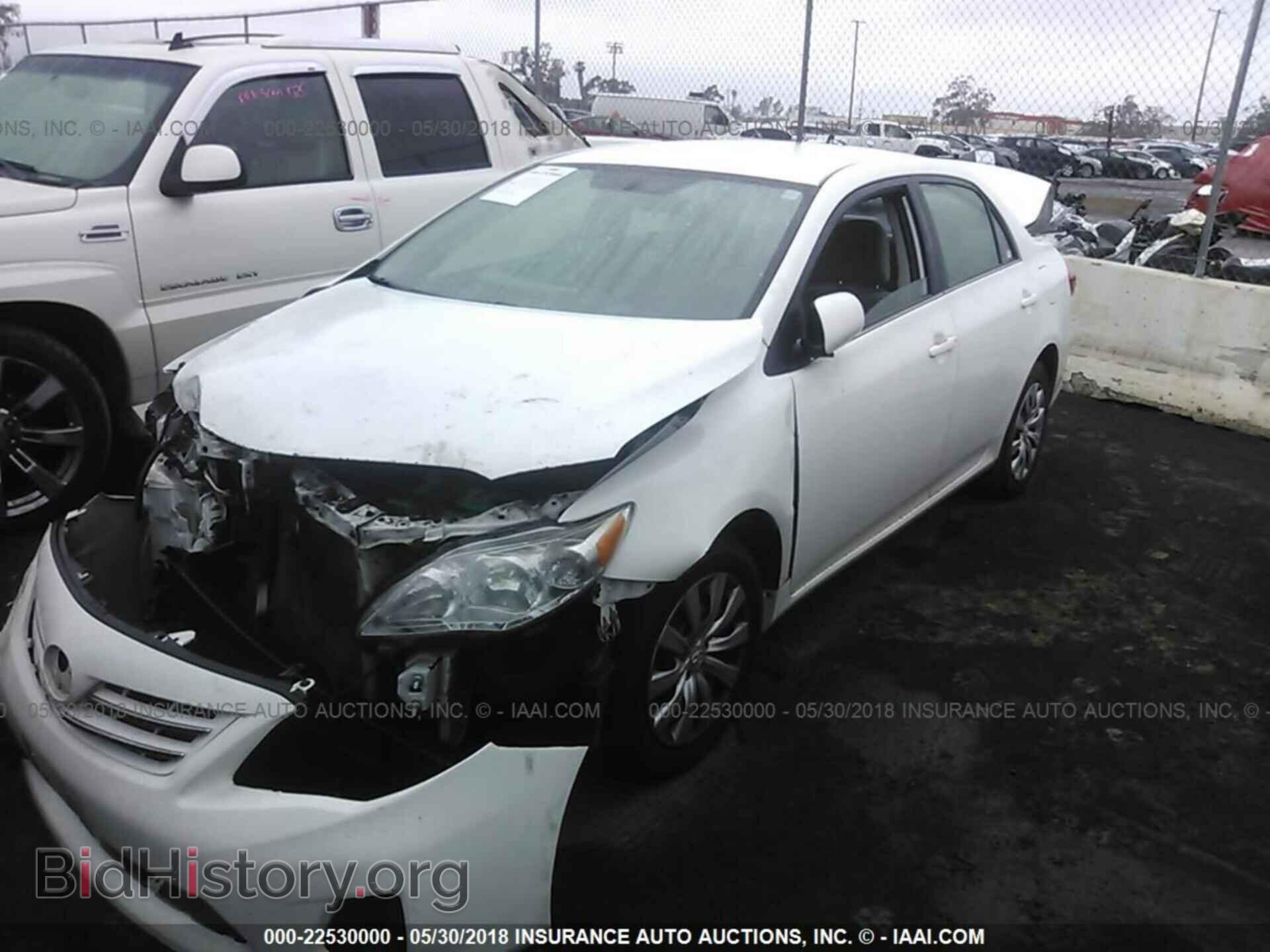 2013 Toyota Corolla - VIN: 5YFBU4EE7DP141104 - Photo 2