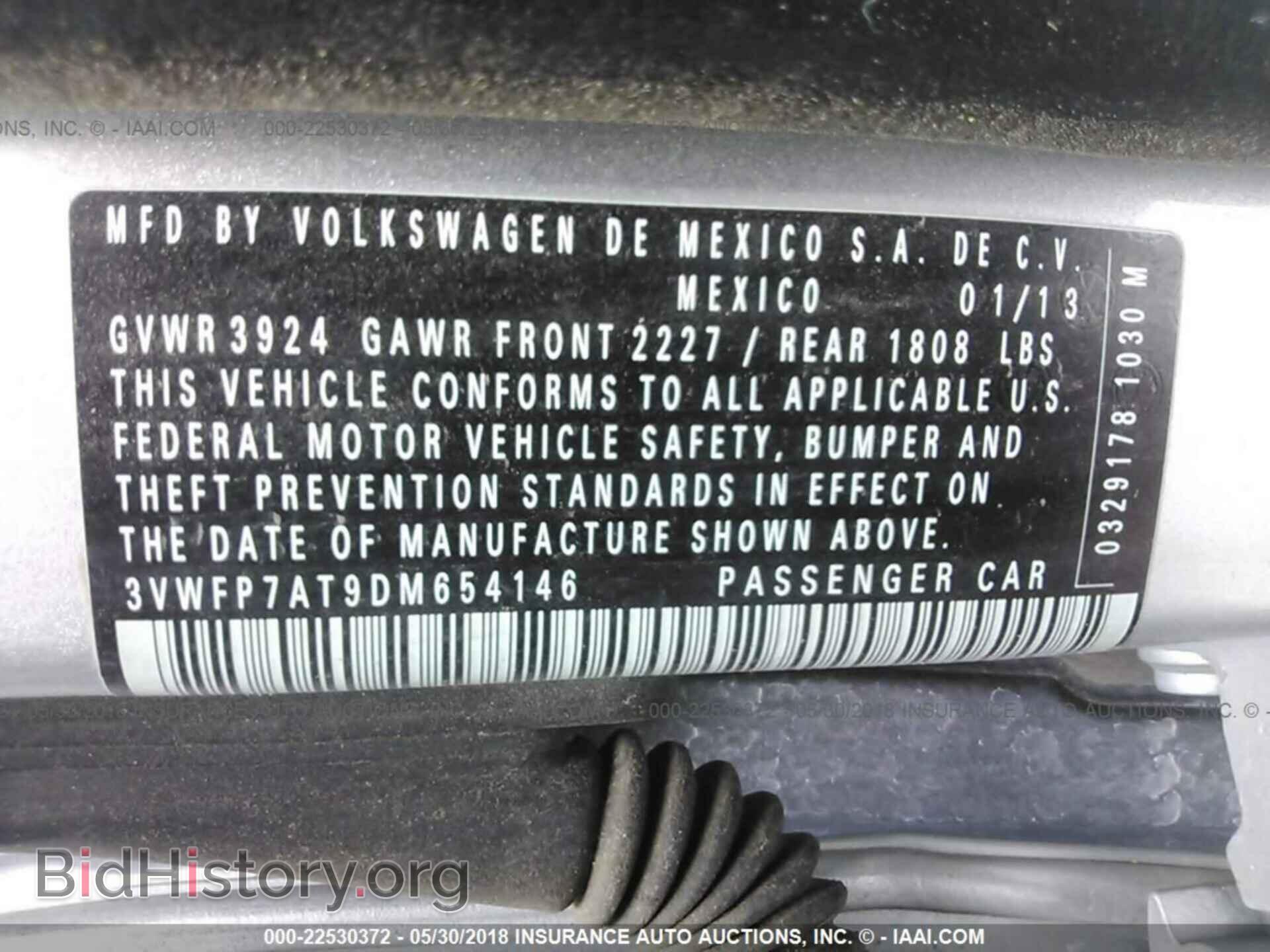 2013 Volkswagen Beetle - VIN: 3VWFP7AT9DM654146 - Photo 9