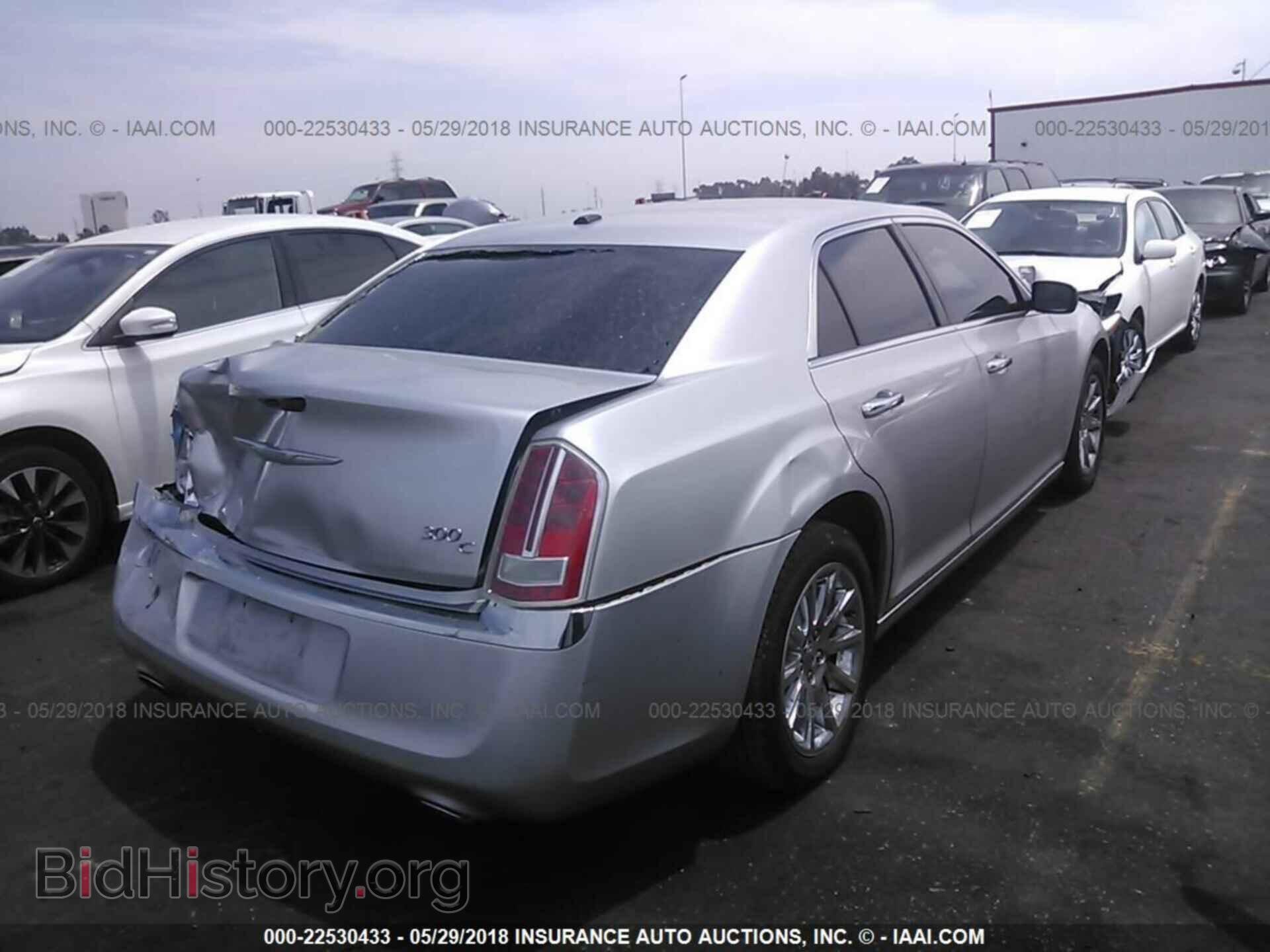 2011 Chrysler 300c - VIN: 2C3CA6CT1BH614268 - Фото 4