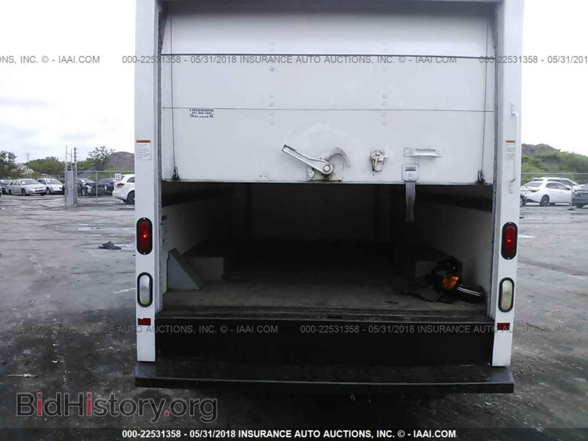 2011 Ford Econoline - VIN: 1FDWE3FL5BDA88243 - Фото 7