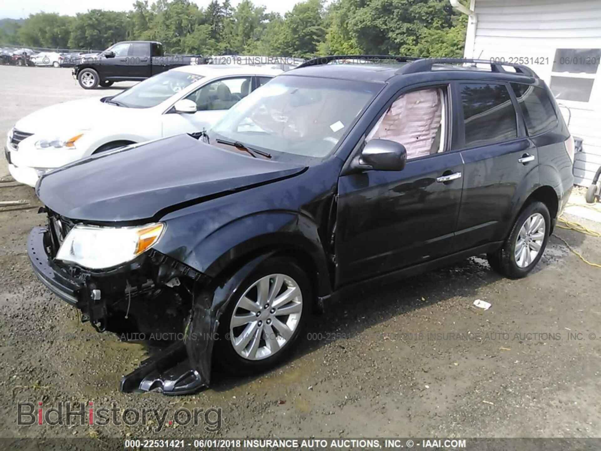 2011 Subaru Forester - VIN: JF2SHBDC2BH751639 - Фото 2
