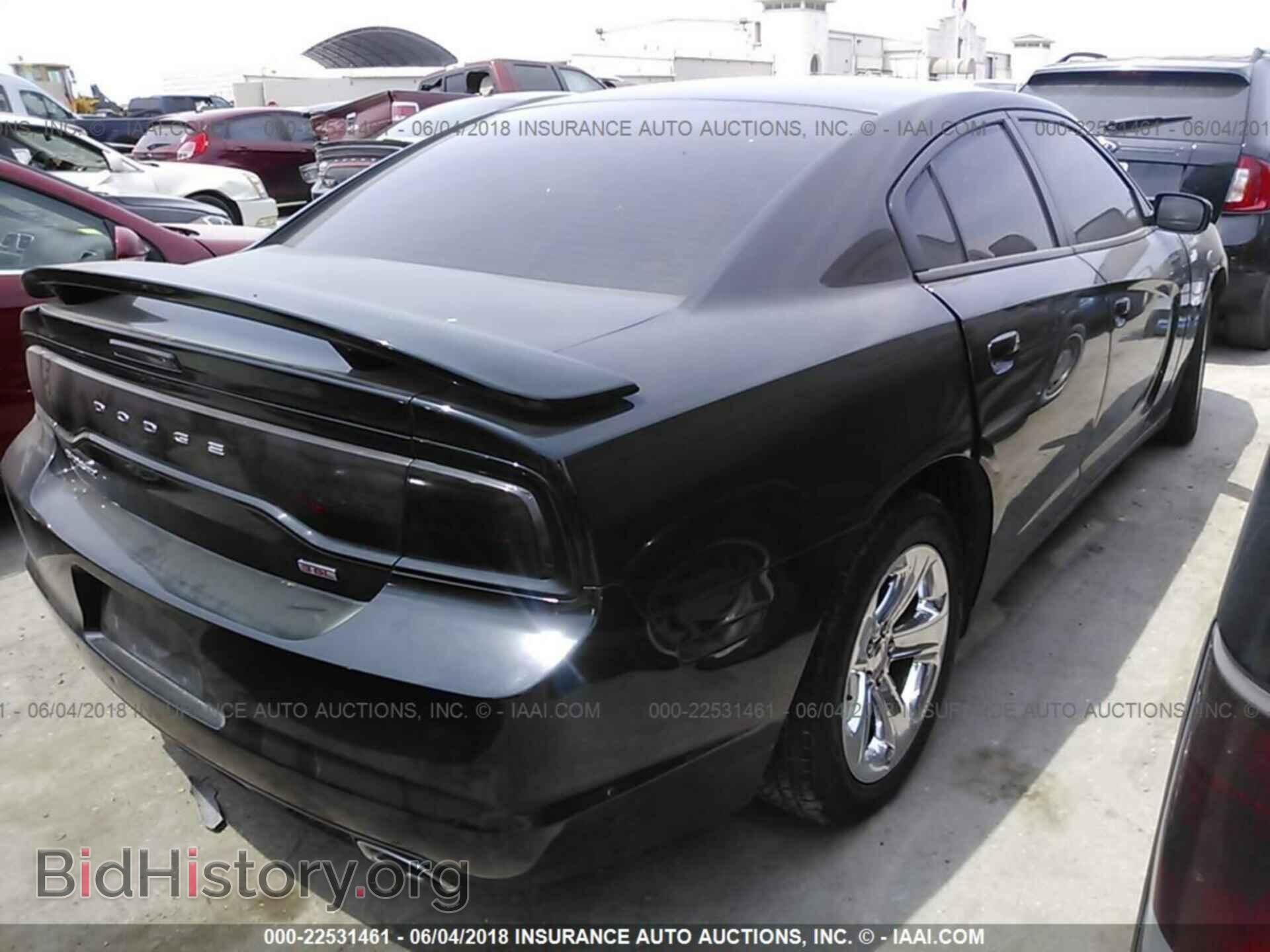 2013 Dodge Charger - VIN: 2C3CDXBG1DH525322 - Фото 4